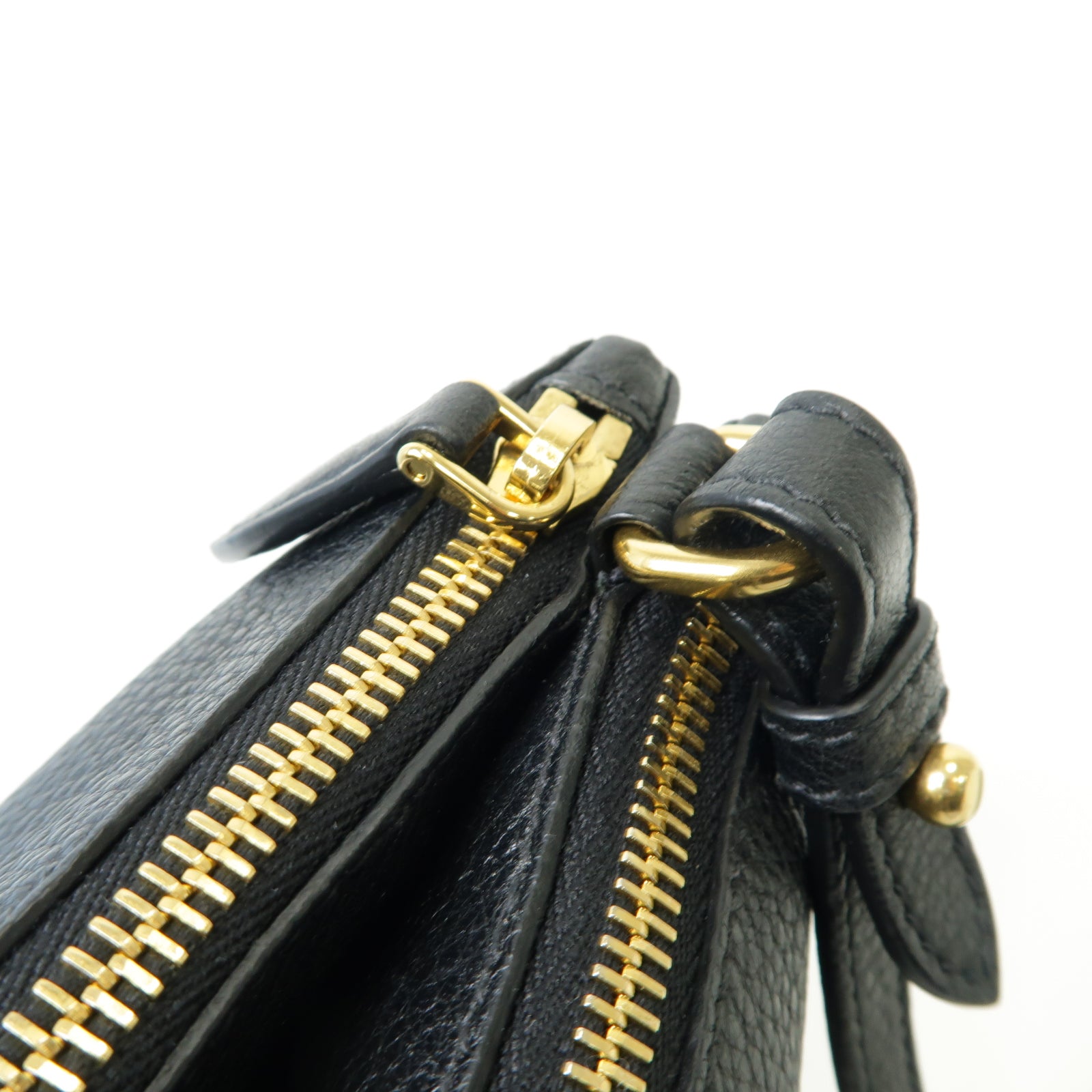 PRADA 牛皮皮革Shoulder Bag銀扣肩背袋黒色
