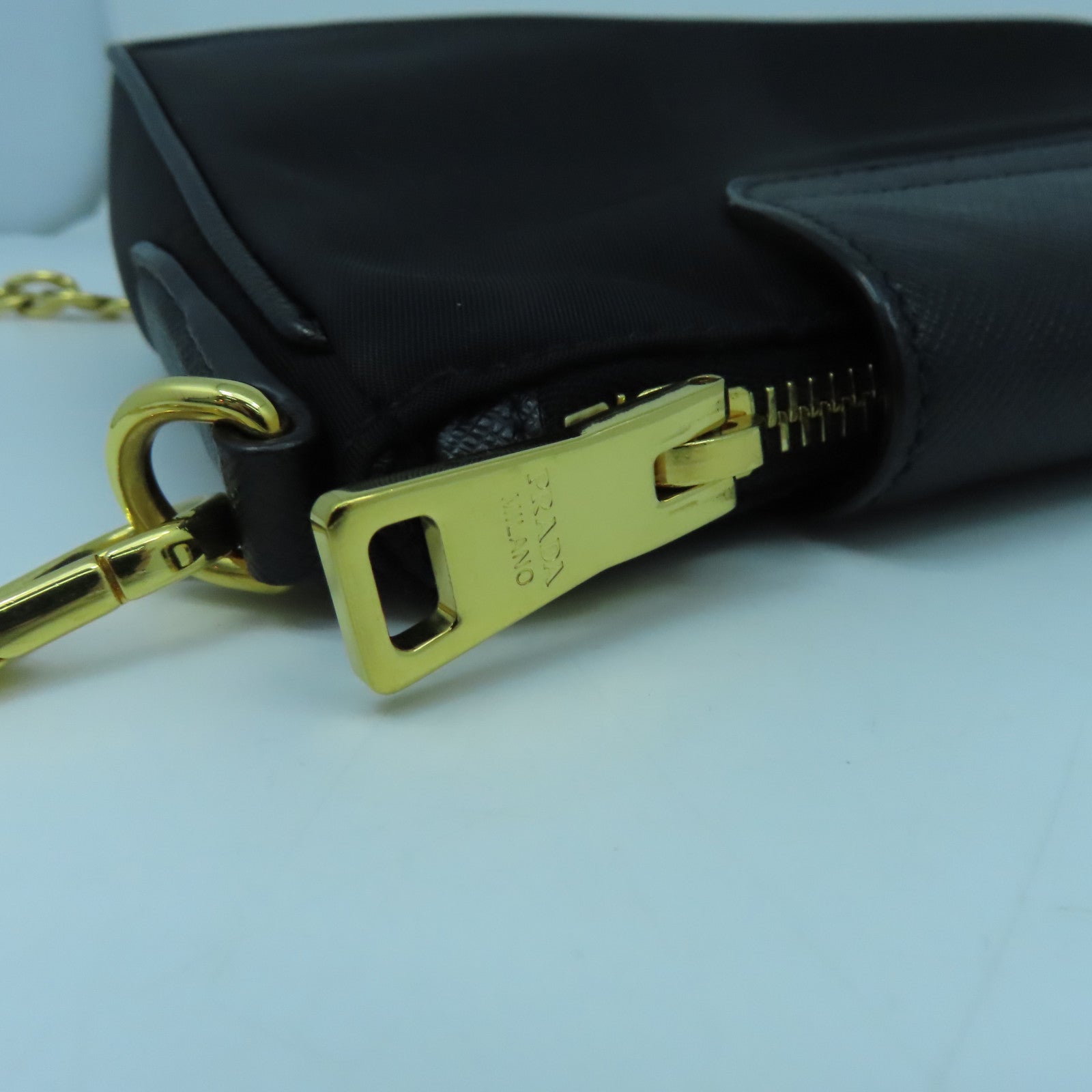 PRADA Nylon/Saffiano Leather Chain Shoulder Gold Buckle Chain Shoulder Bag Black
