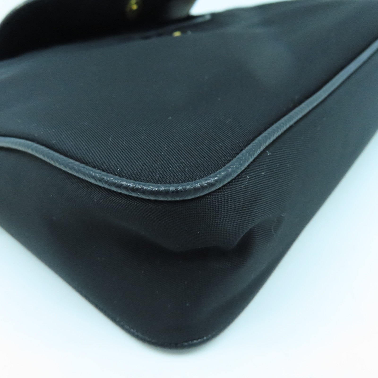 PRADA Nylon/Saffiano Leather Chain Shoulder Gold Buckle Chain Shoulder Bag Black