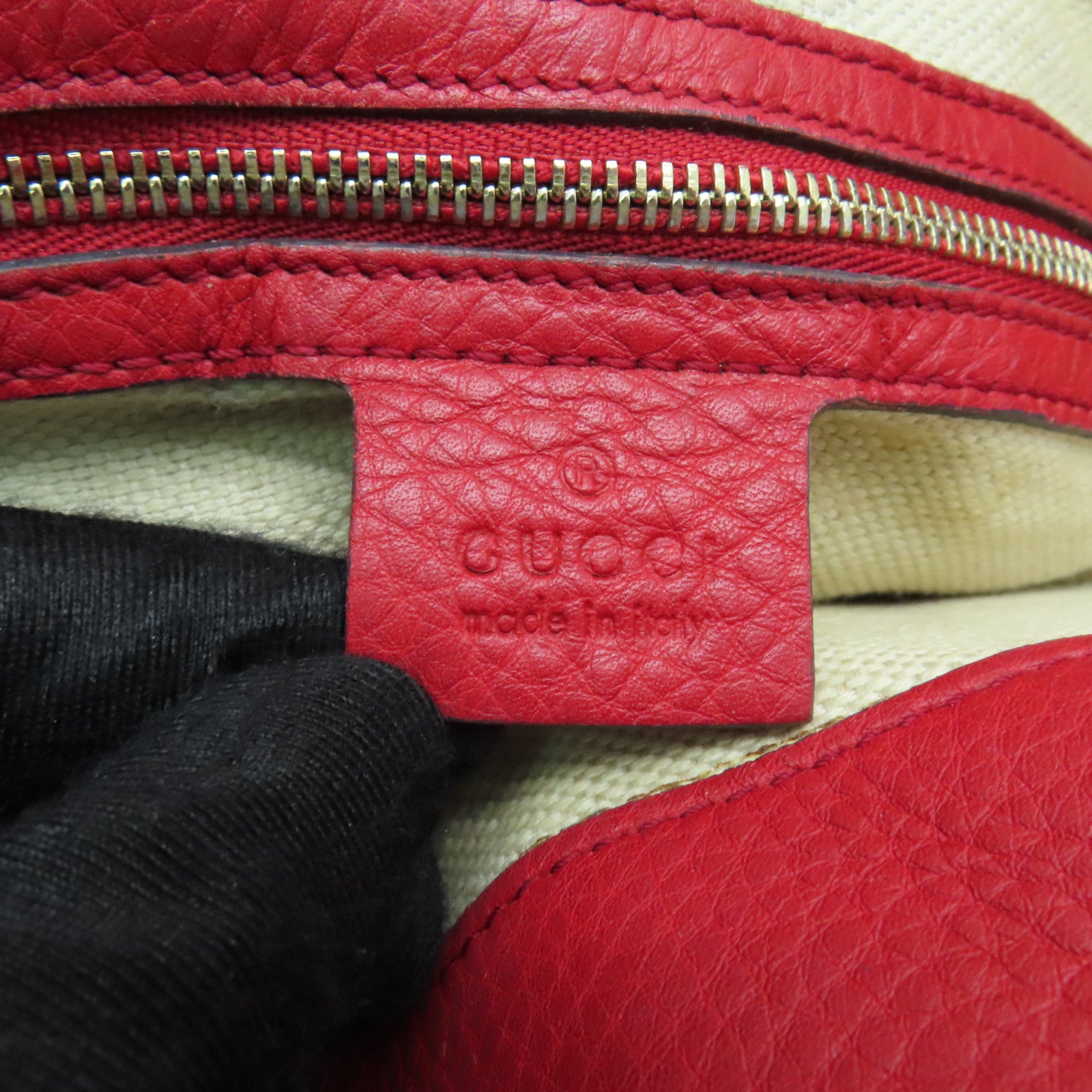 GUCCI 牛皮皮革Shoulder Bag金扣肩背袋紅色