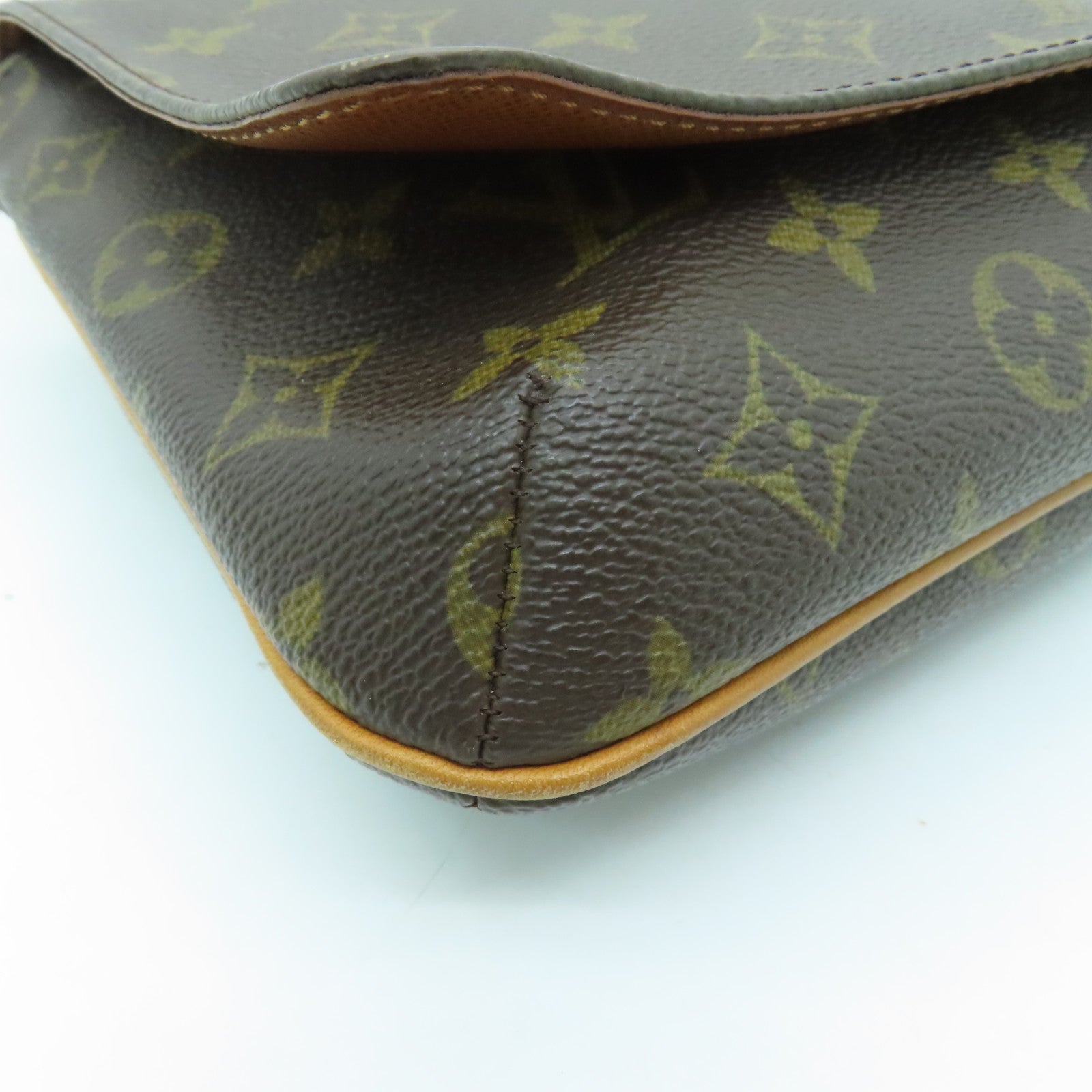 LOUIS VUITTON Monogram Musette Tango Gold Buckle Shoulder Bag Brown