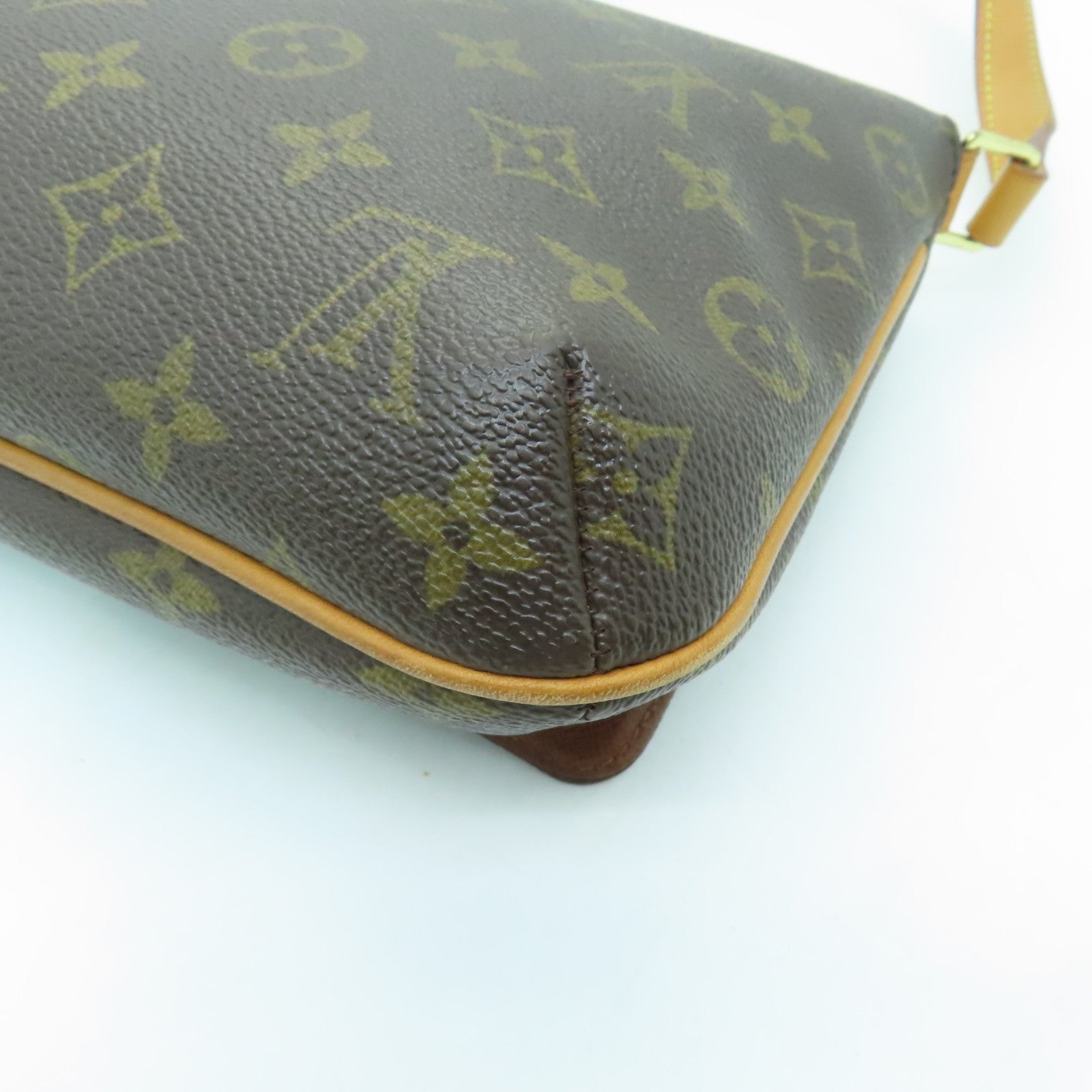 LOUIS VUITTON Monogram Musette Tango Gold Buckle Shoulder Bag Brown