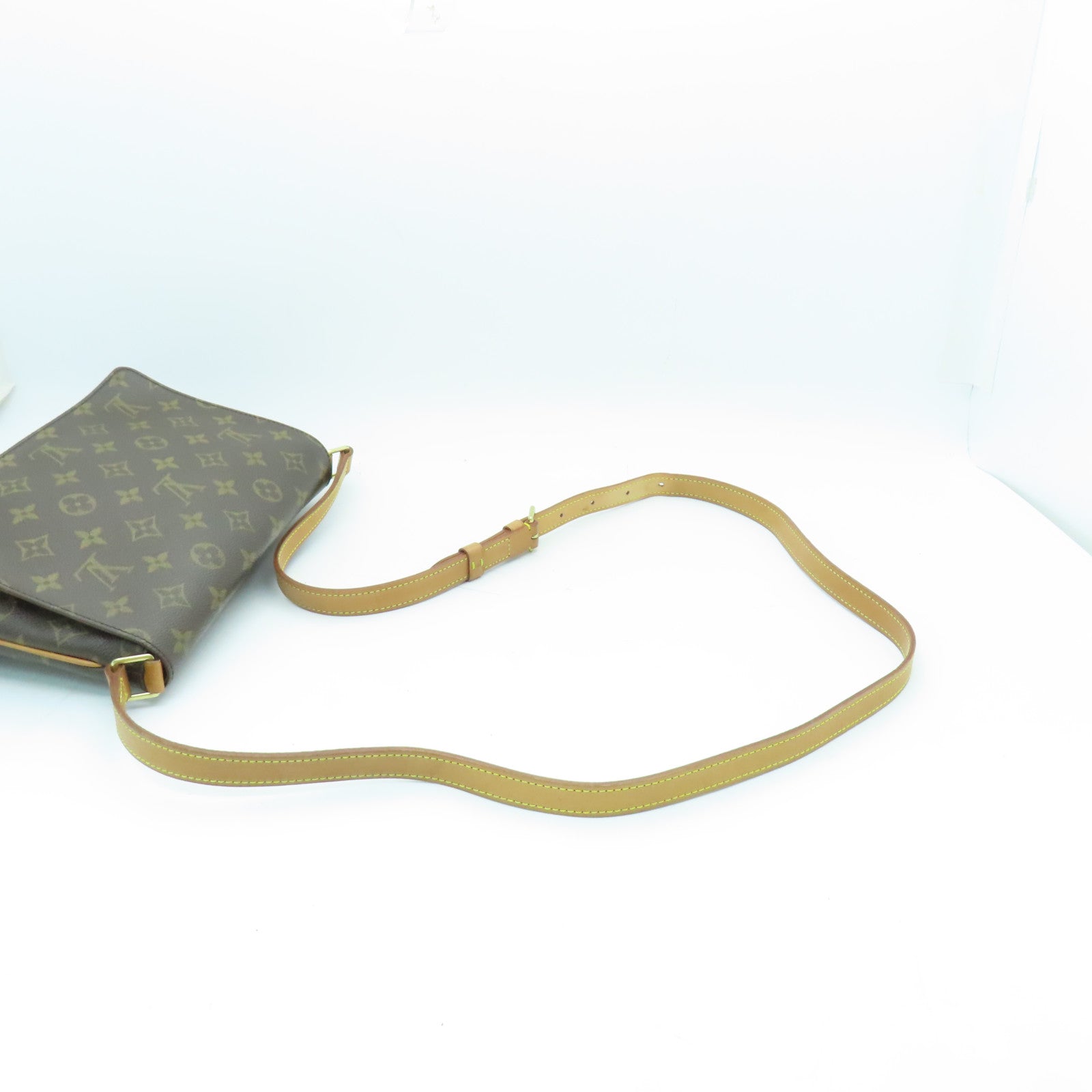 LOUIS VUITTON Monogram Musette Tango Gold Buckle Shoulder Bag Brown