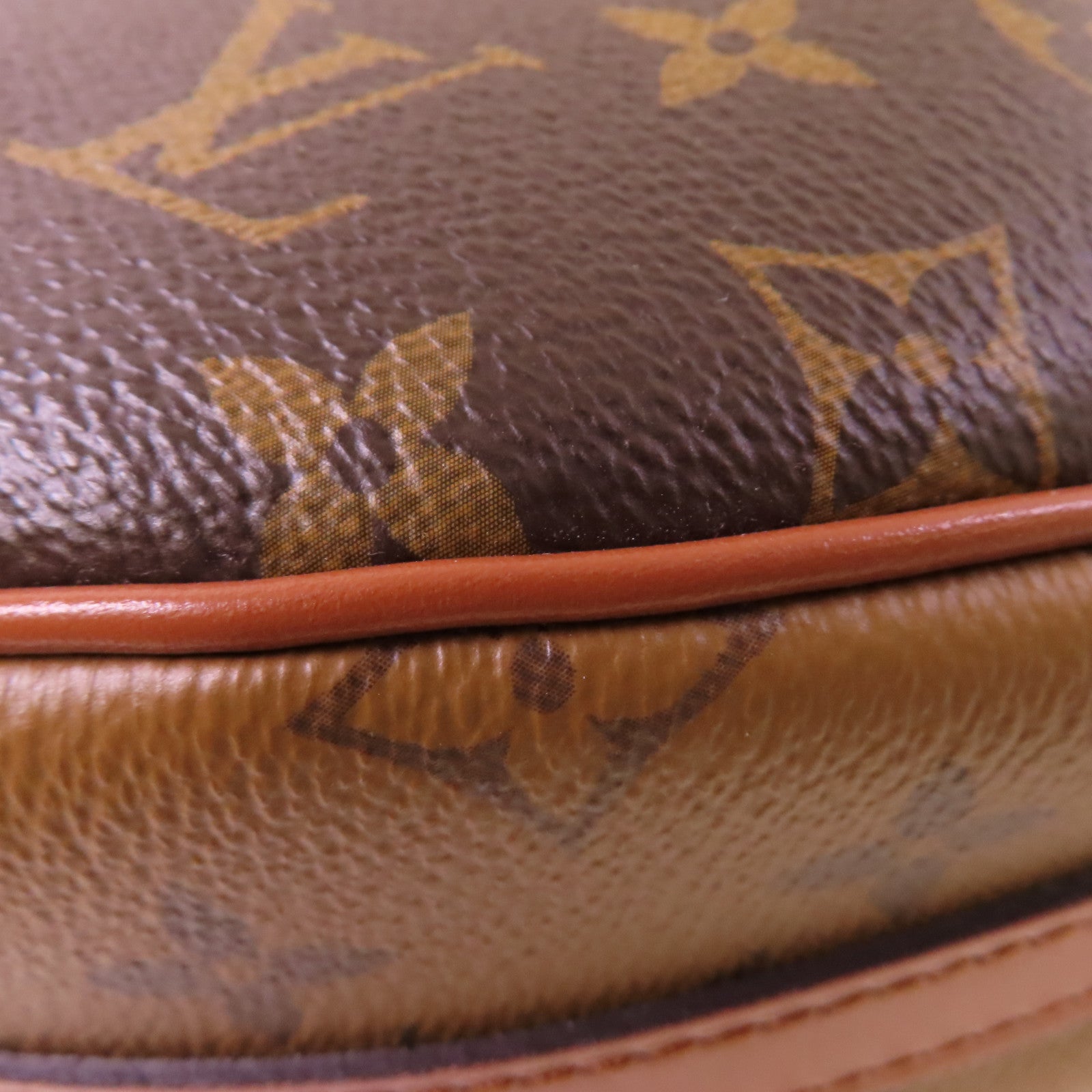 LOUIS VUITTON Monogram Loop Hobo Shoulder Bag金扣肩背袋啡色