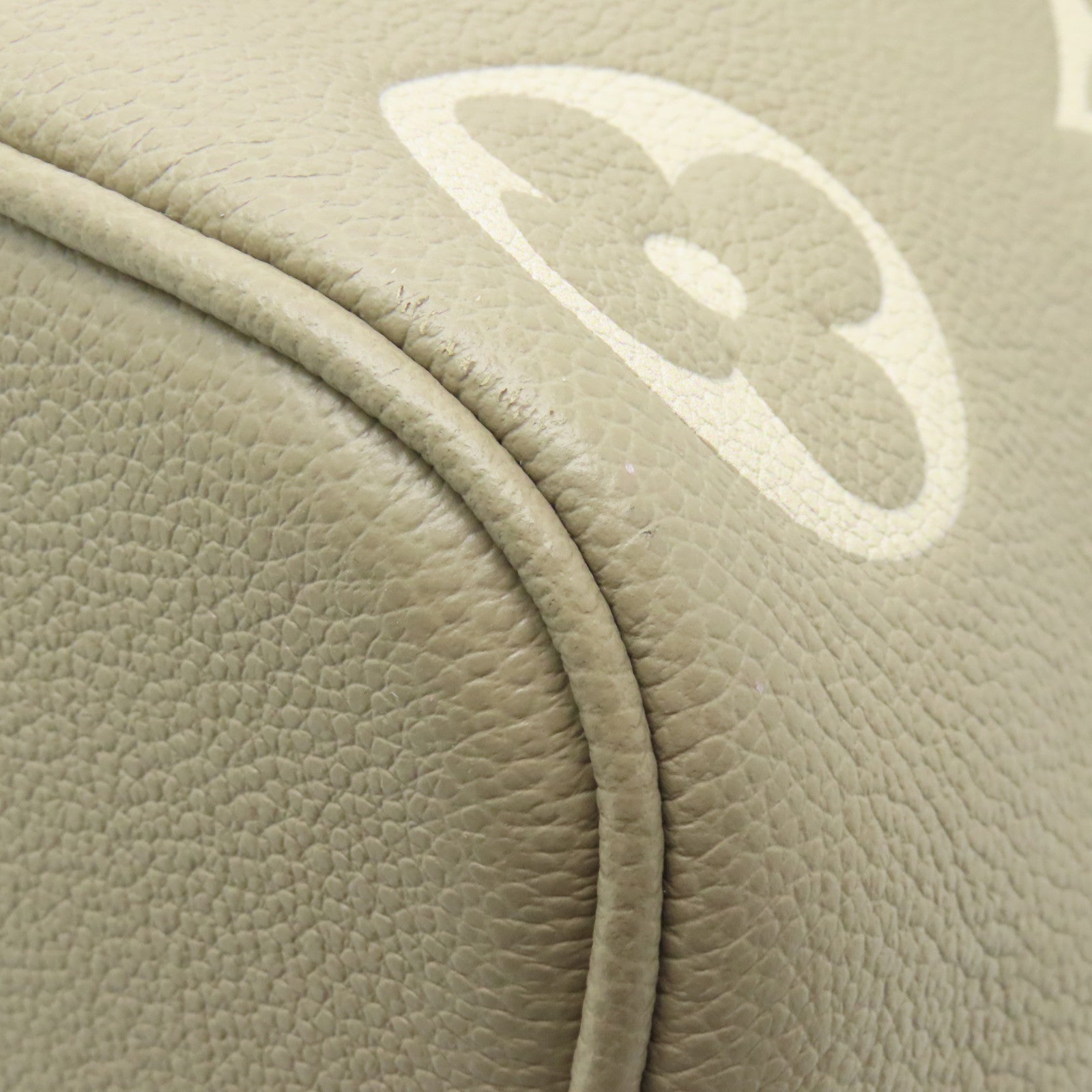 LOUIS VUITTON Monogram Empreinte Neo Noe MM金扣手挽肩背兩用袋奶油色
