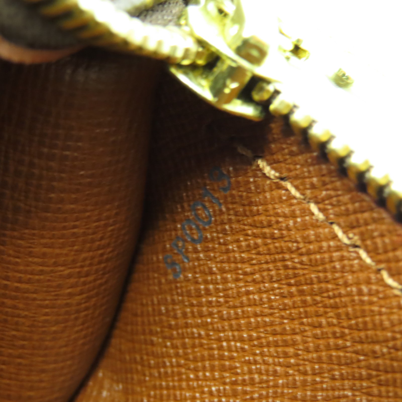 LOUIS VUITTON Monogram Papillon PM金扣肩背袋啡色