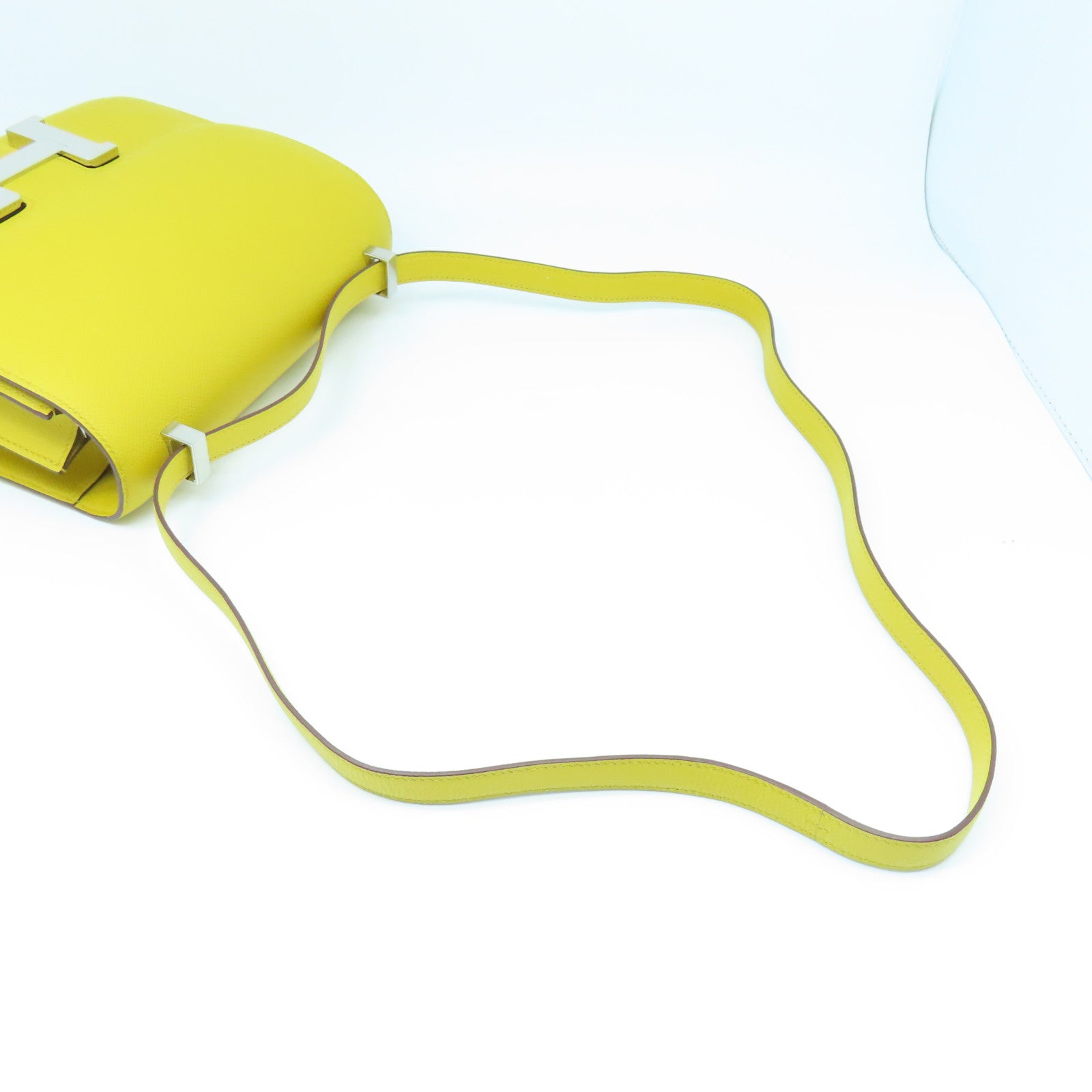 HERMES Veau Epsom Leather Constance 24 Silver Buckle Handle Shoulder Bag Amber Yellow