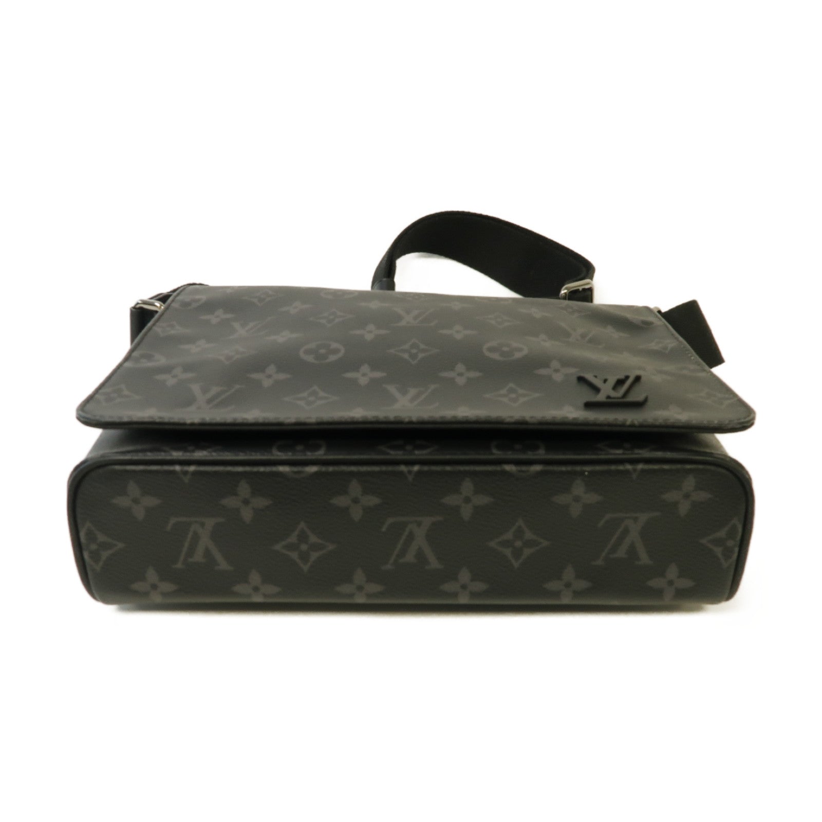 LOUIS VUITTON Monogram Eclipse District PM銀扣肩背袋黑色