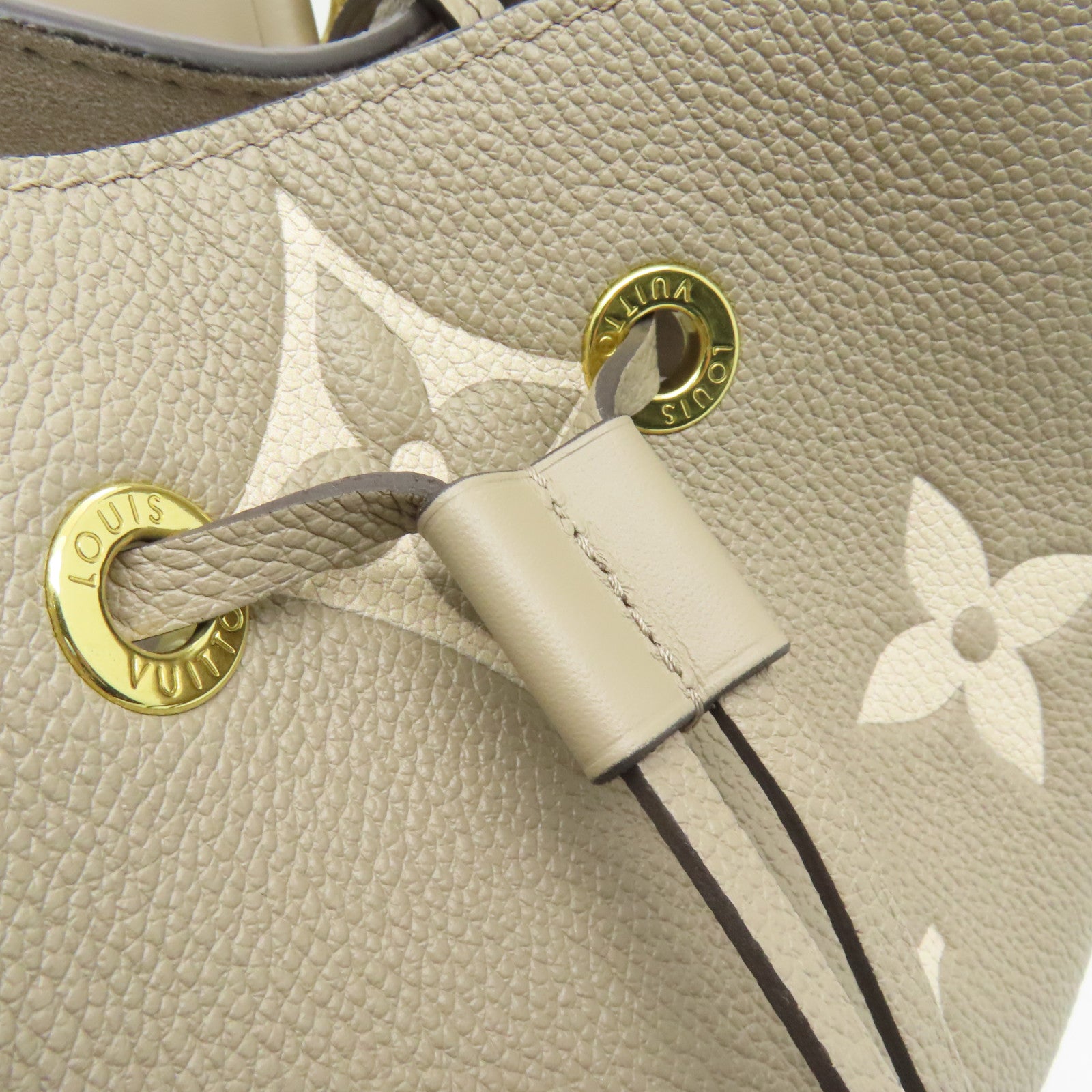 LOUIS VUITTON Monogram Empreinte Neo Noe MM金扣手挽肩背兩用袋奶油色