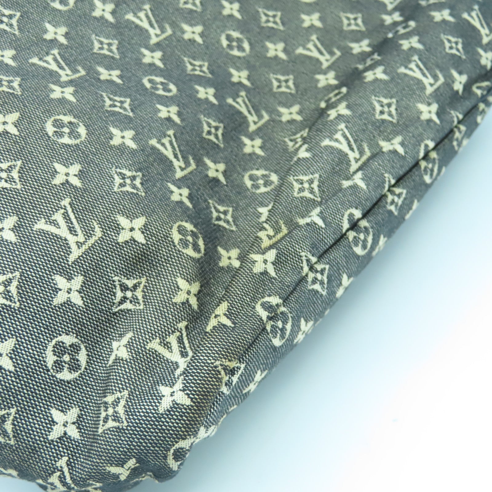 LOUIS VUITTON Monogram Mini Lucille GM金扣手挽袋黑色