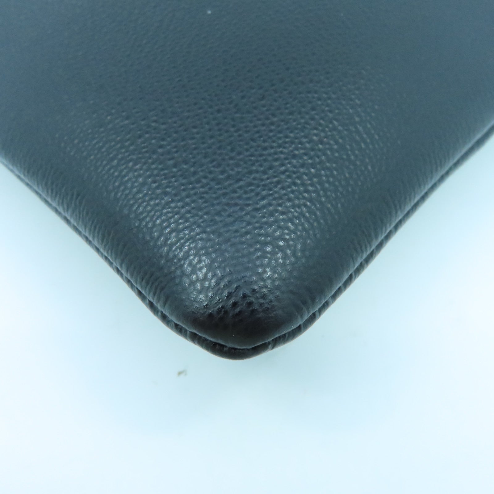 BURBERRY 牛皮皮革Clutch Bag银扣手拿包黑色