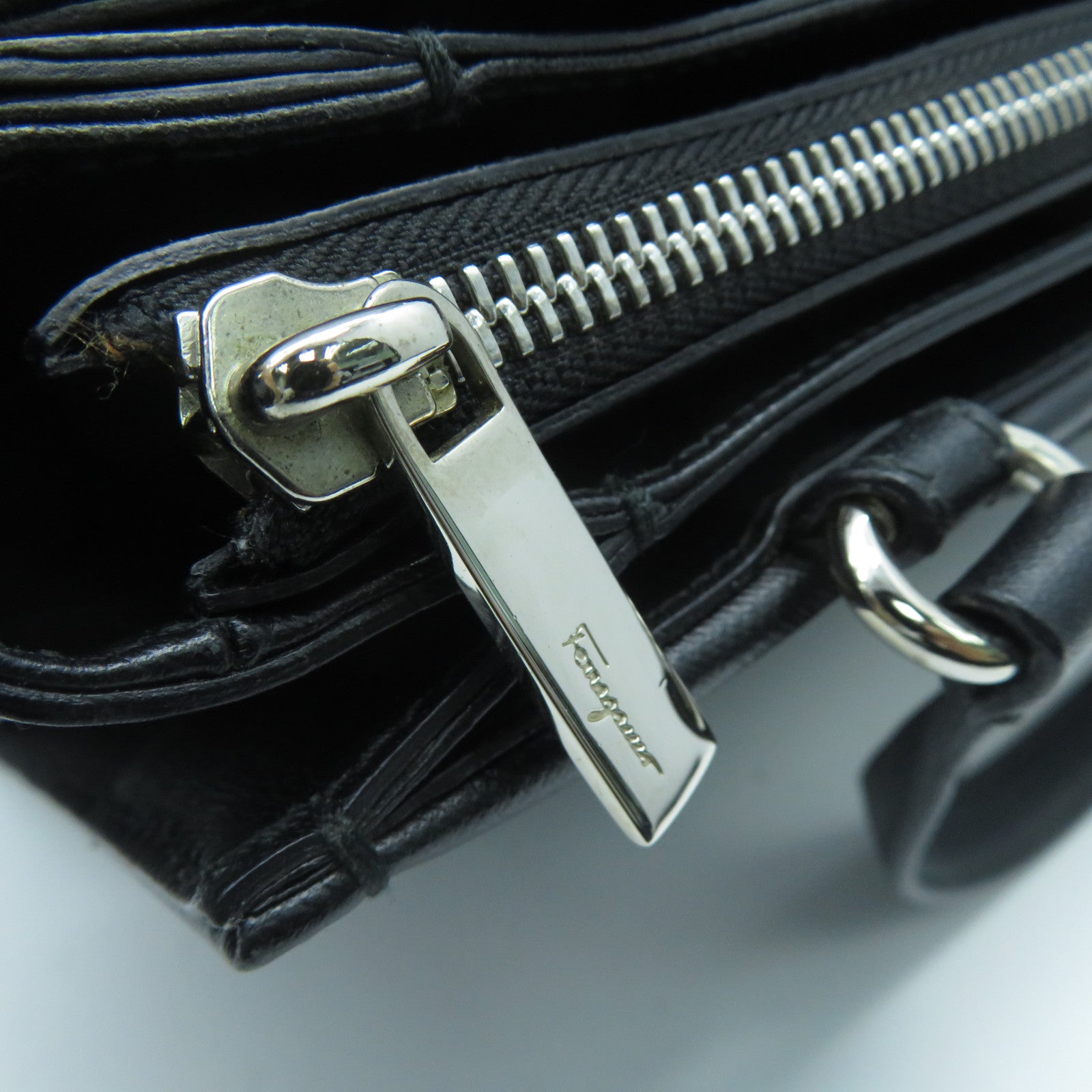 Salvatore Ferragamo 牛皮皮革2 Way Shoulder Bag銀扣手挽肩背兩用袋黑色