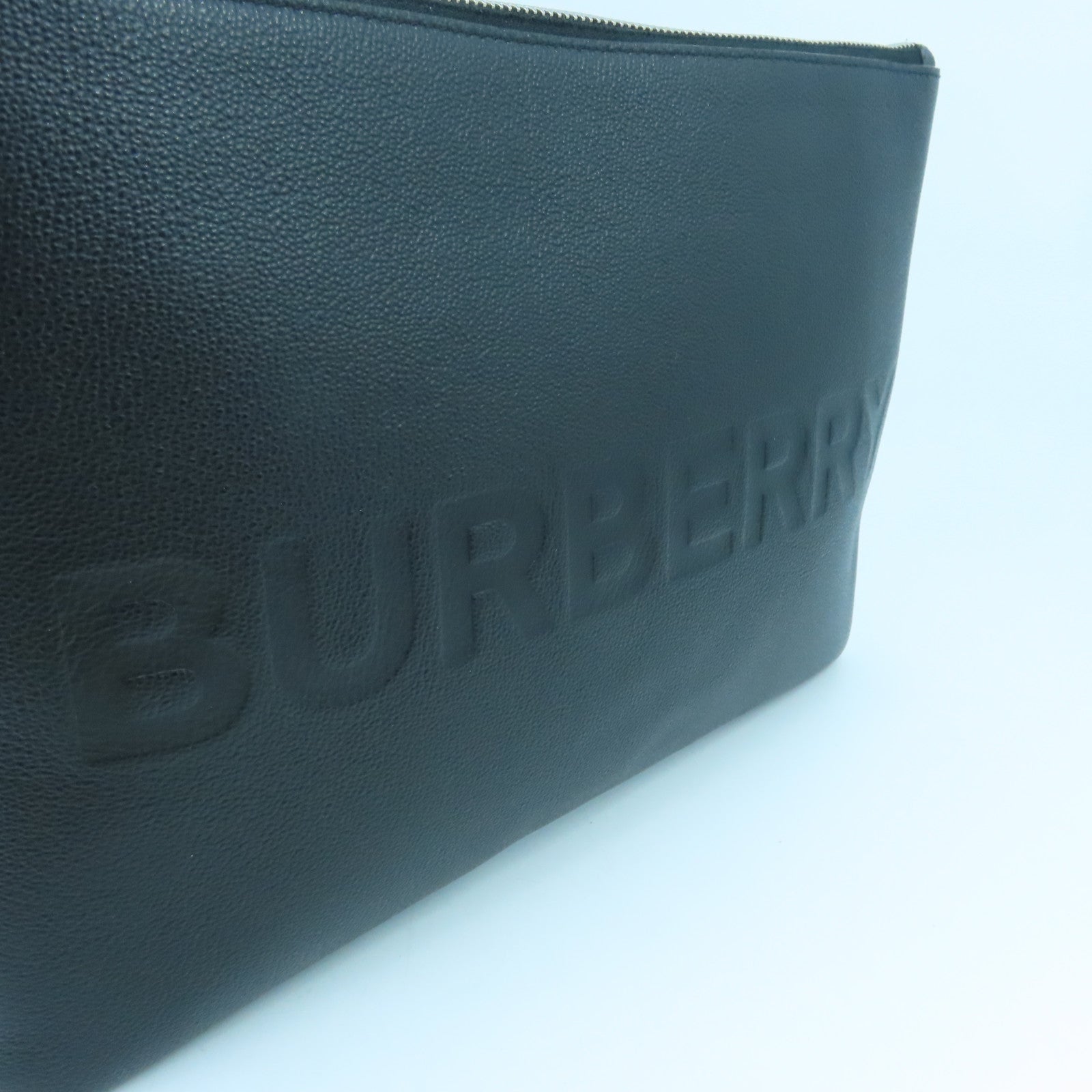 BURBERRY 牛皮皮革Clutch Bag银扣手拿包黑色
