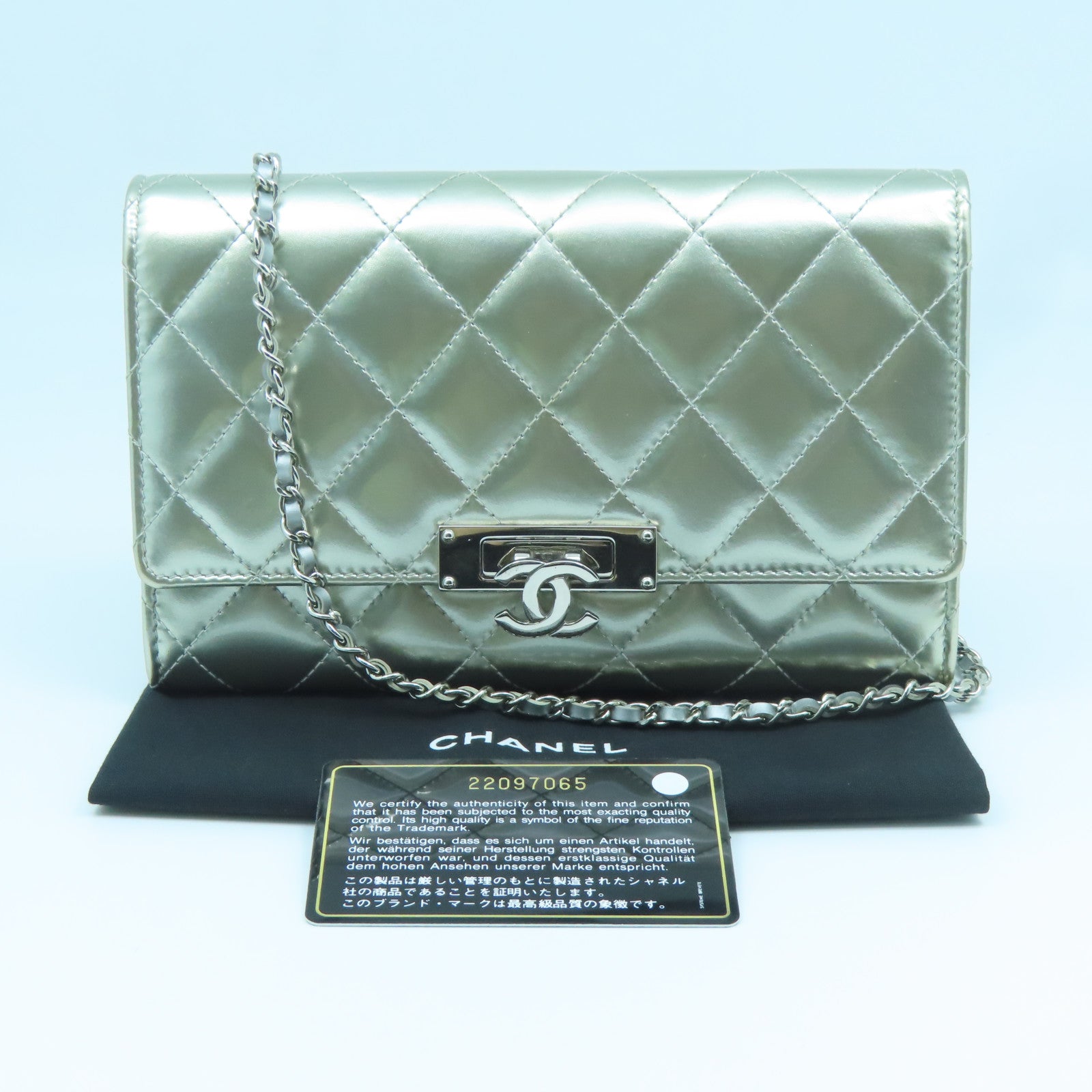 CHANEL 菱格漆皮皮革Chain Shoulder Bag銀扣鏈帶肩背袋銀色