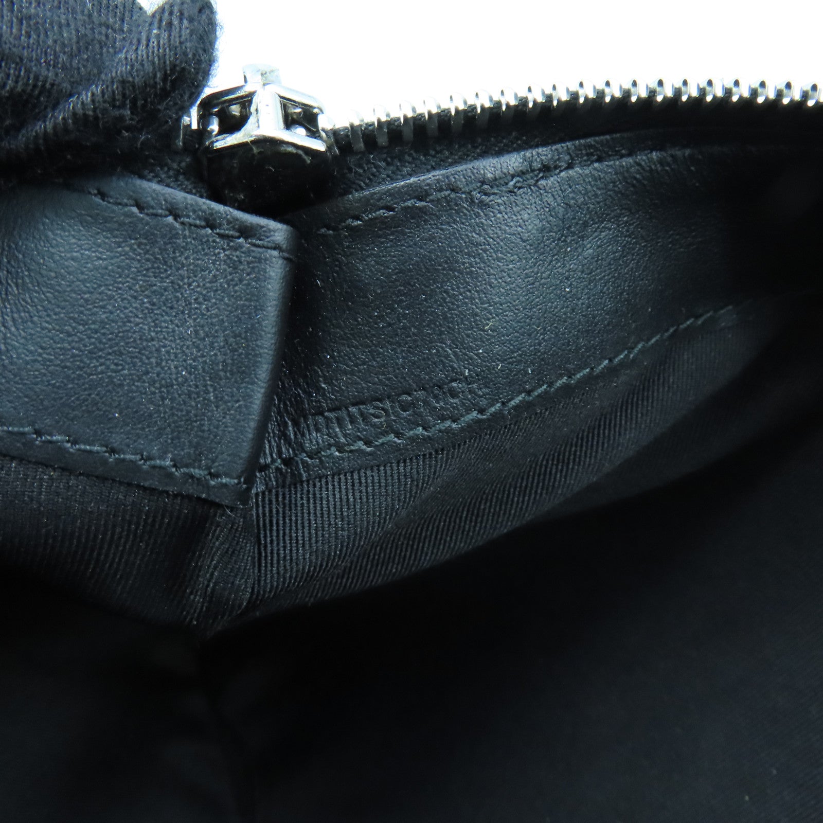 BURBERRY 牛皮皮革Clutch Bag银扣手拿包黑色