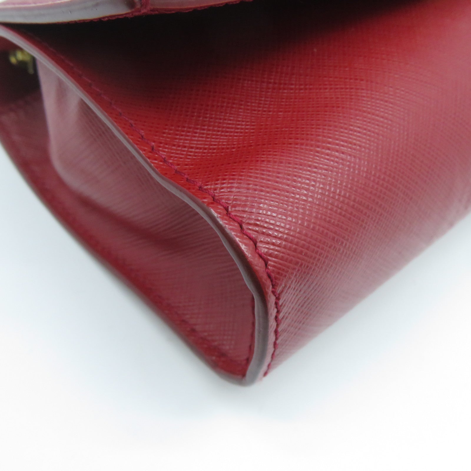 Salvatore Ferragamo 牛皮皮革Chain Shoulder Bag金扣鏈帶肩背袋紅色