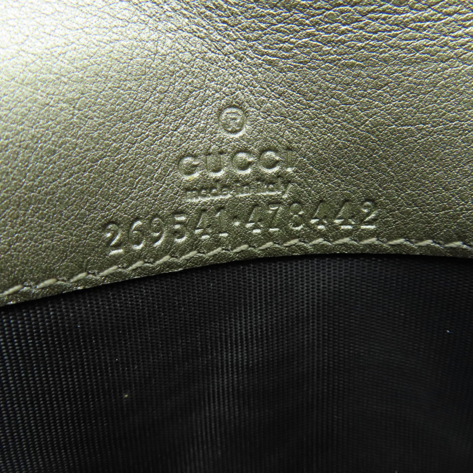 GUCCI 牛皮皮革Chain Shoulder金扣链带肩背袋金色