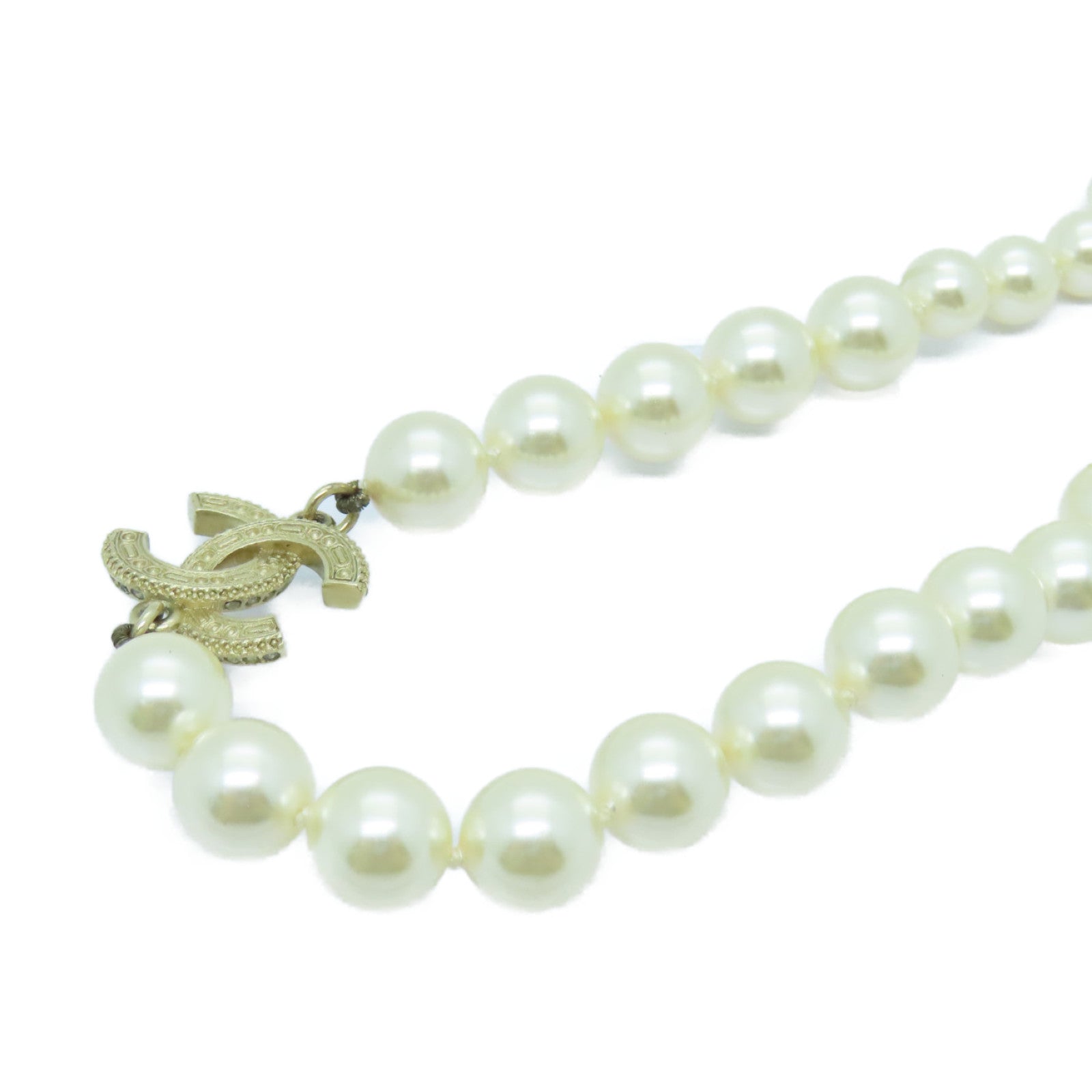 CHANEL 仿珍珠/金屬Necklace金扣項鍊白色