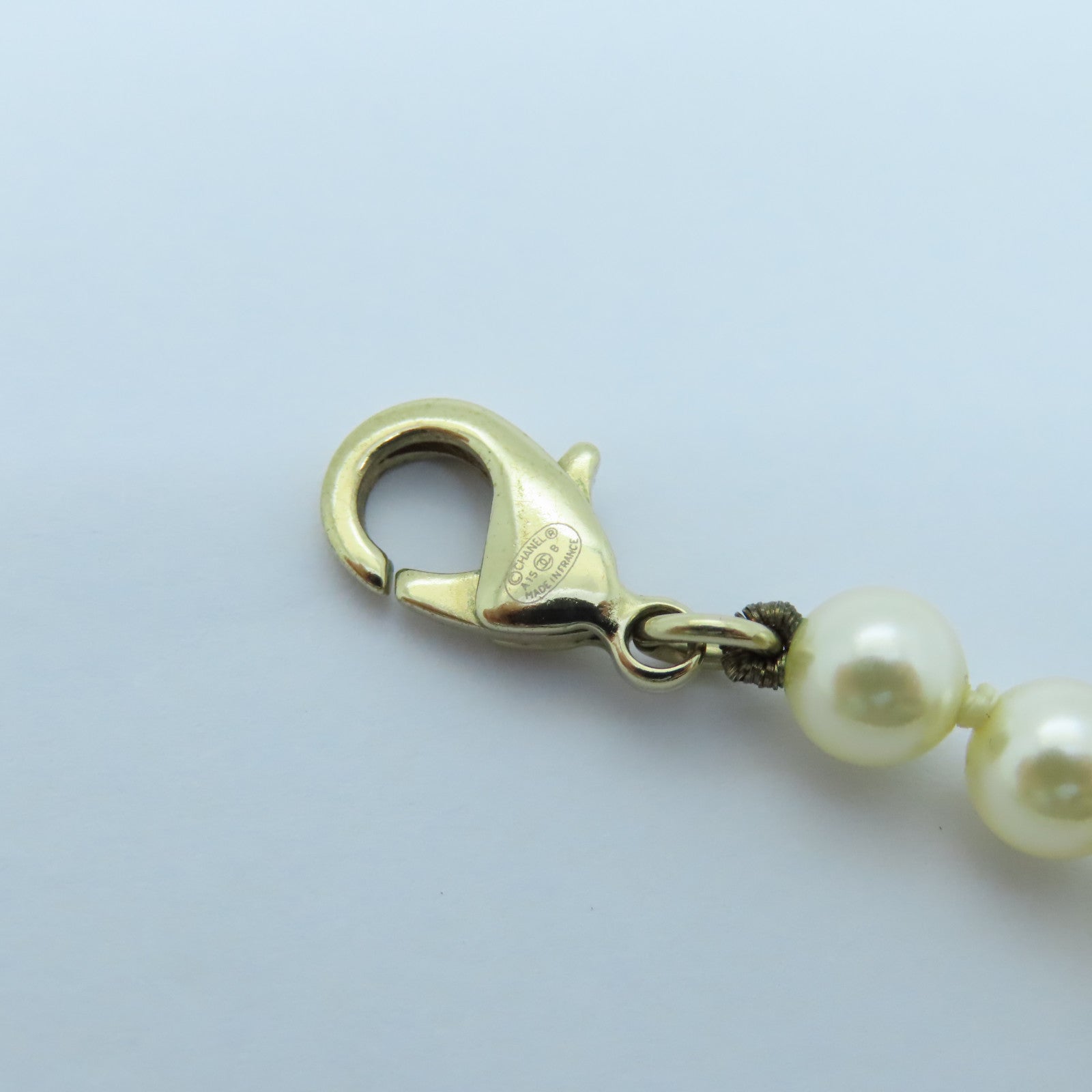 CHANEL 仿珍珠/金屬Necklace金扣項鍊白色
