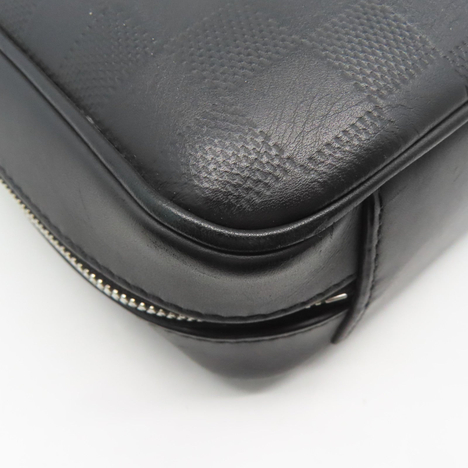 LOUIS VUITTON Damier Infini Sirius Messenger Bag銀扣肩背袋黑色