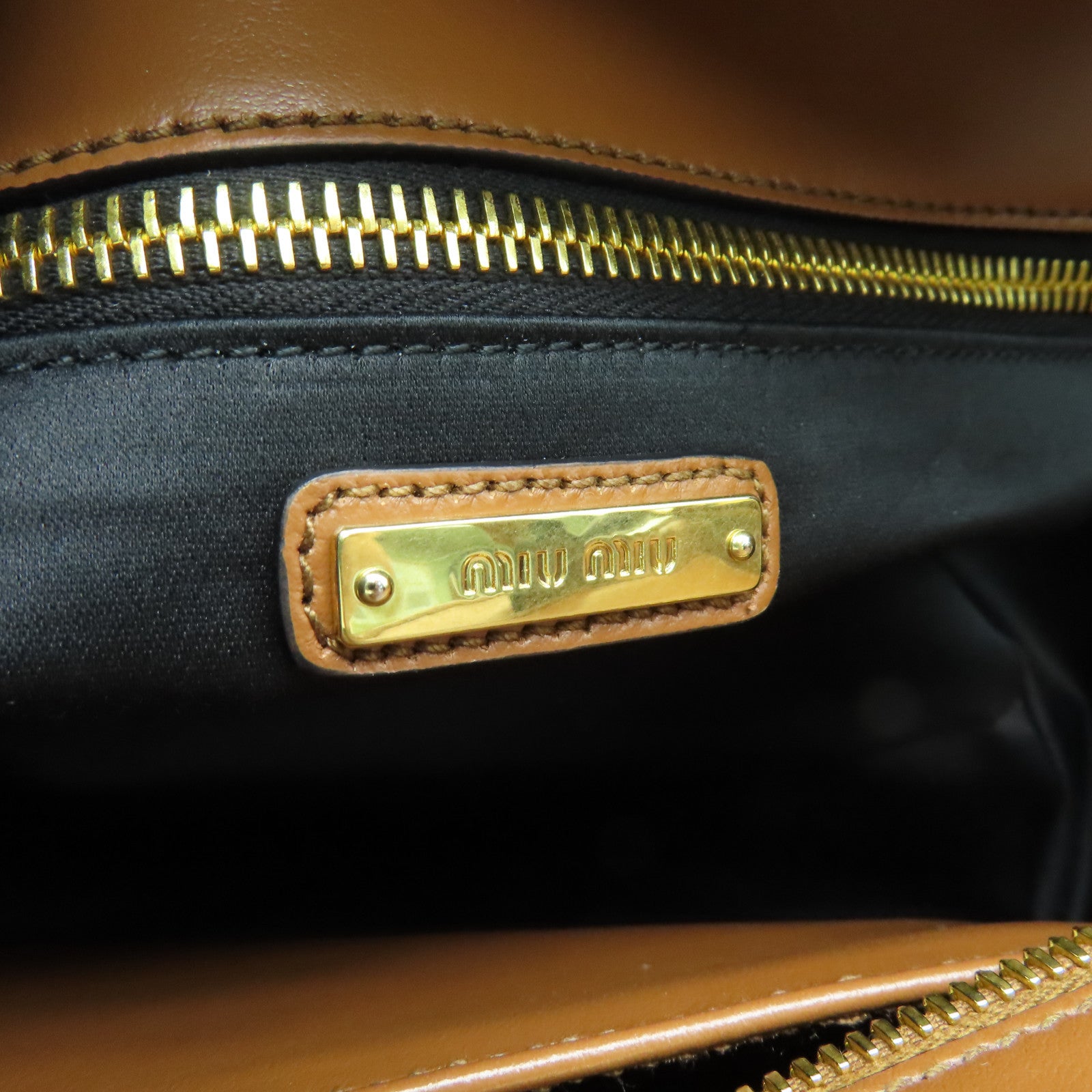 Miu Miu 牛皮皮革2way Shoulder Bag金扣手挽肩背两用袋啡色