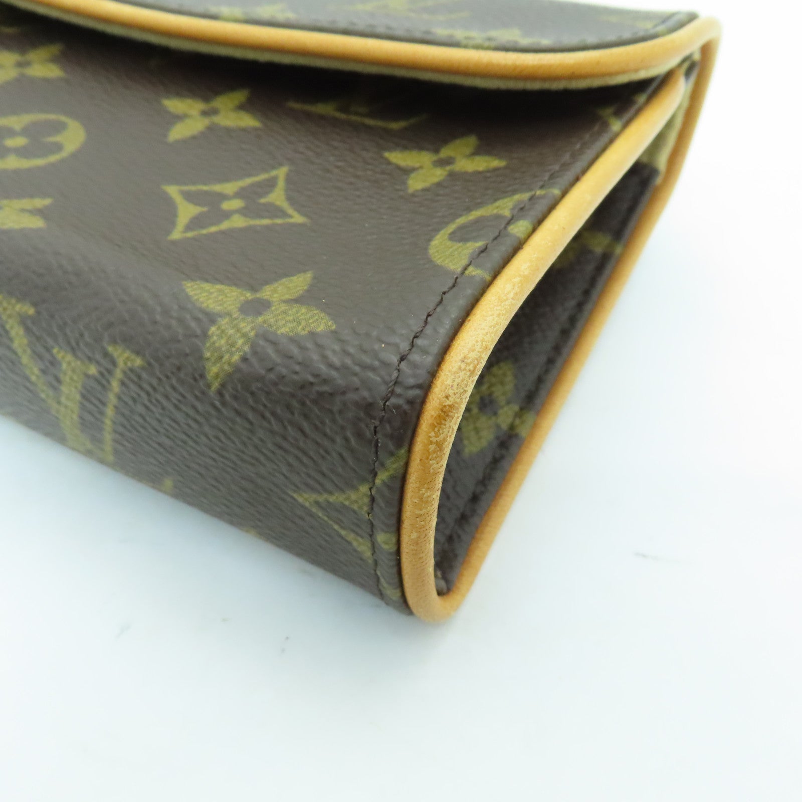 LOUIS VUITTON Monogram Pochette Florentine Belt Bag Brown