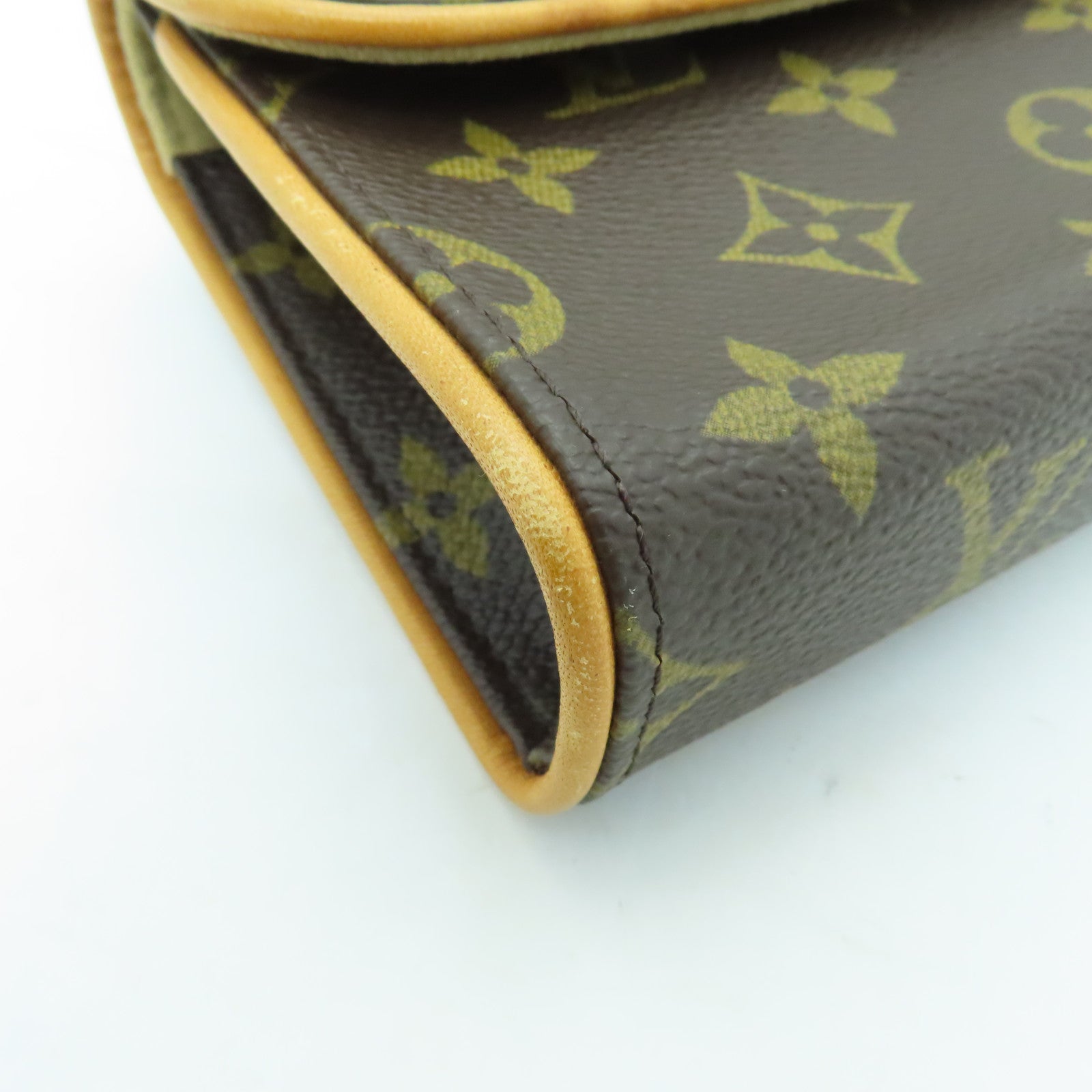 LOUIS VUITTON Monogram Pochette Florentine Belt Bag Brown