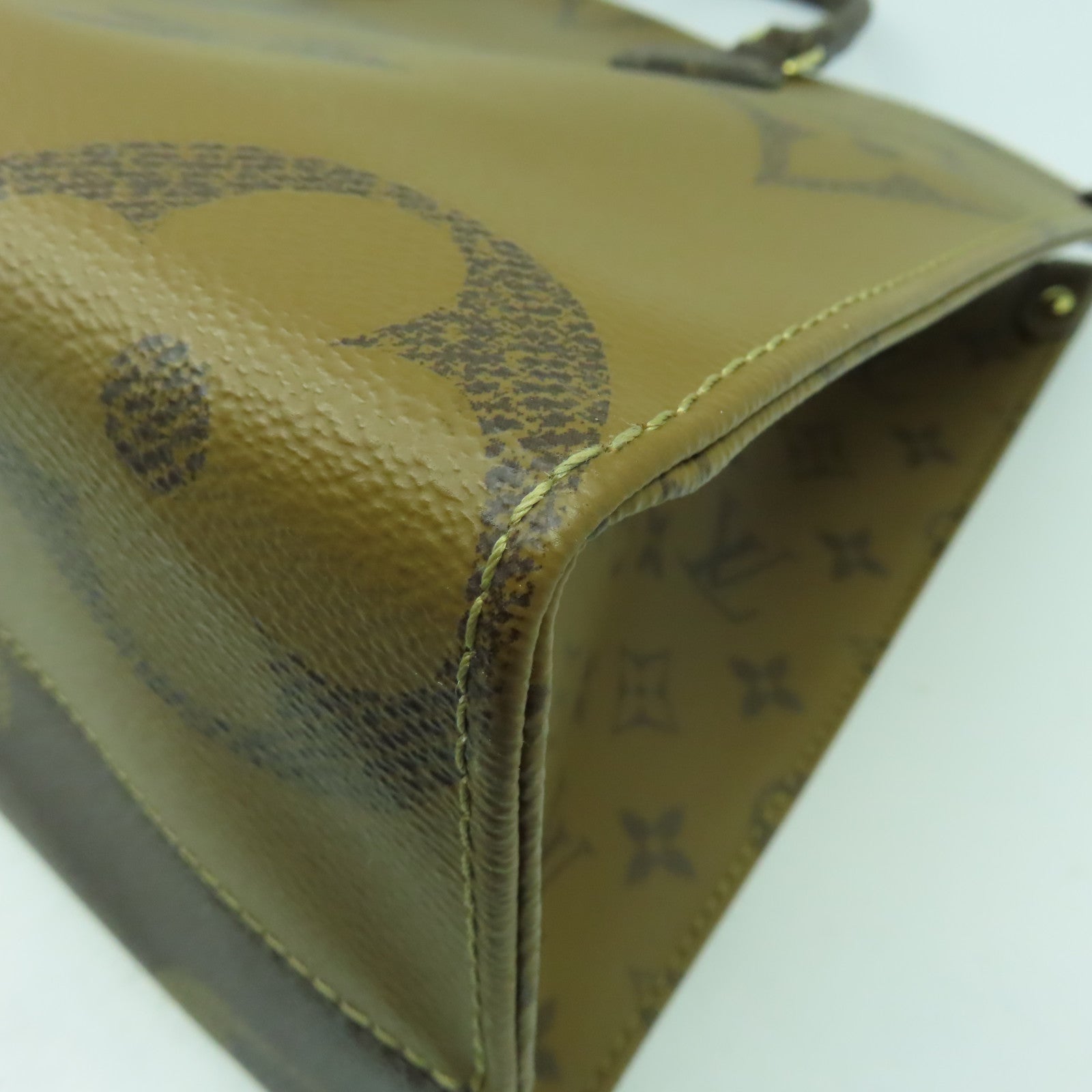 LOUIS VUITTON Monogram Giant On The Go MM金扣手挽肩背兩用袋啡色