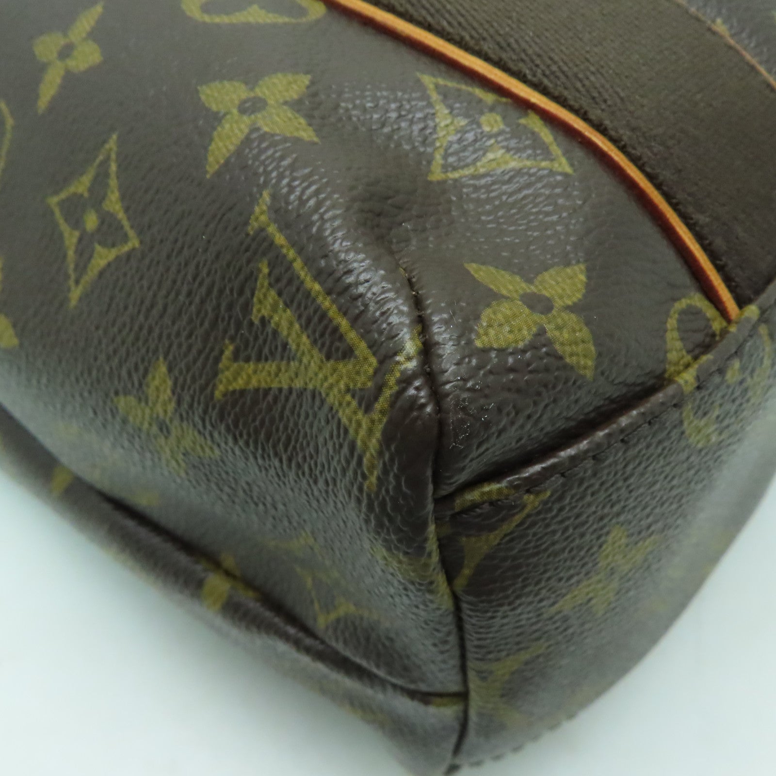 LOUIS VUITTON Monogram Beaubourg金扣手挽袋啡色