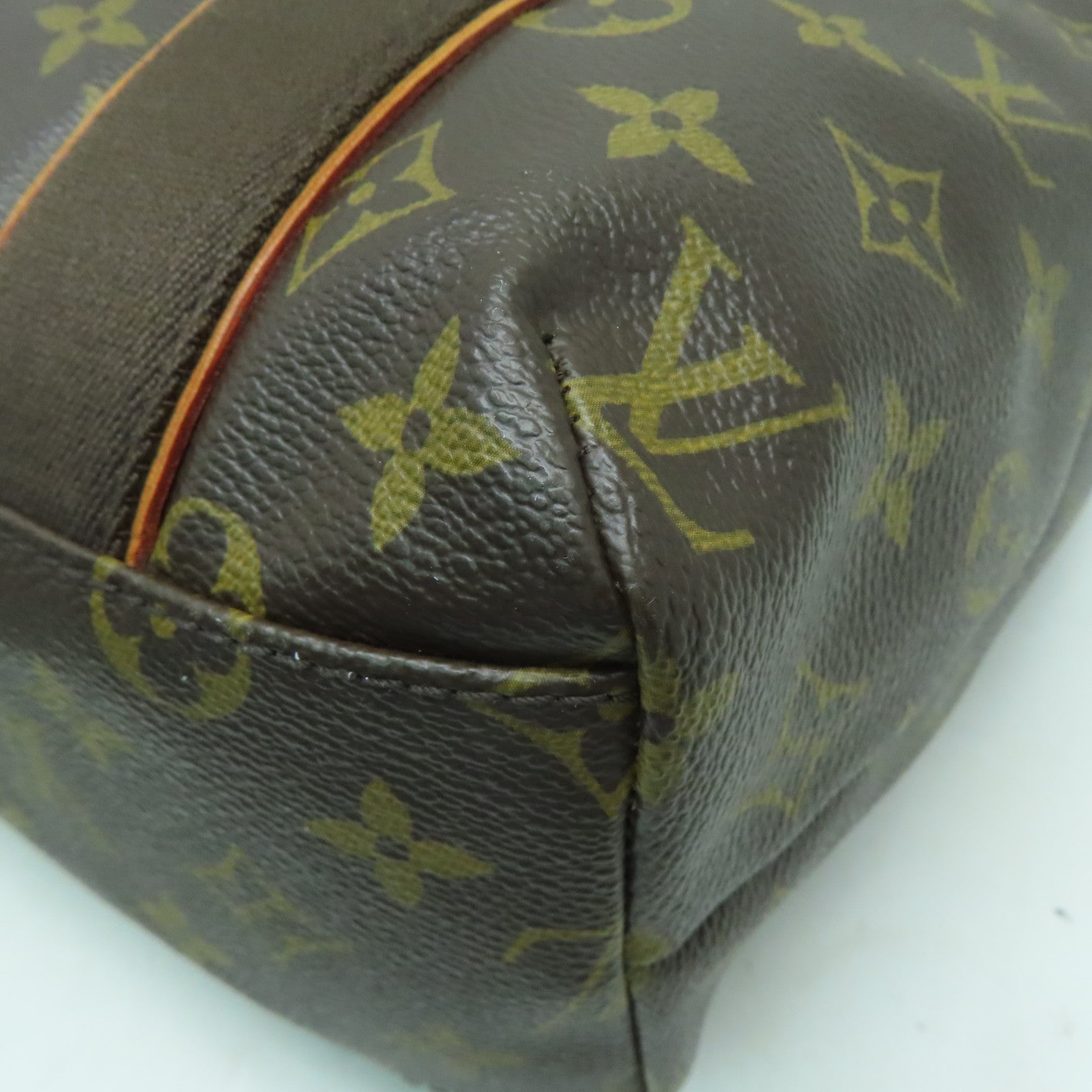 LOUIS VUITTON Monogram Beaubourg金扣手挽袋啡色