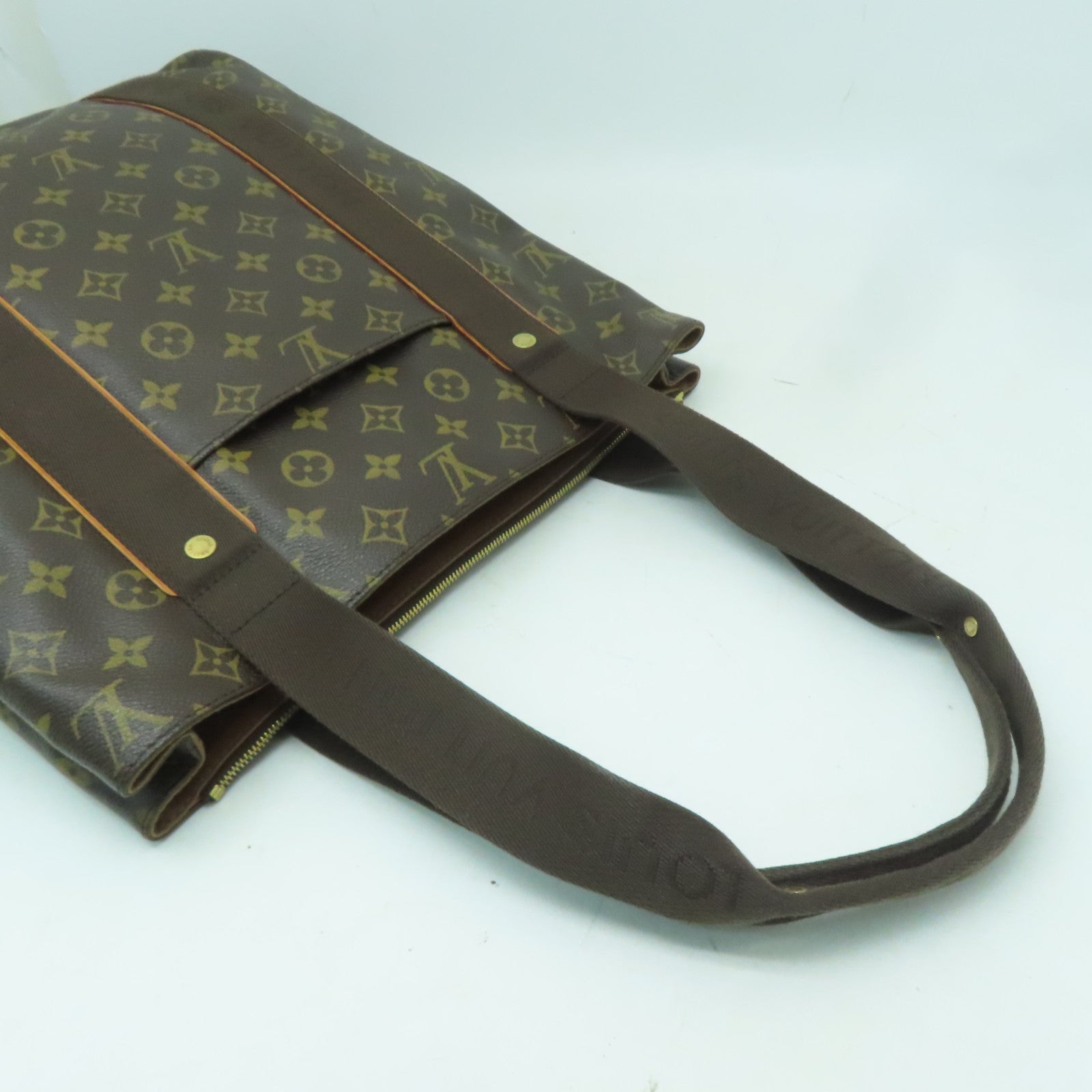 LOUIS VUITTON Monogram Beaubourg金扣手挽袋啡色