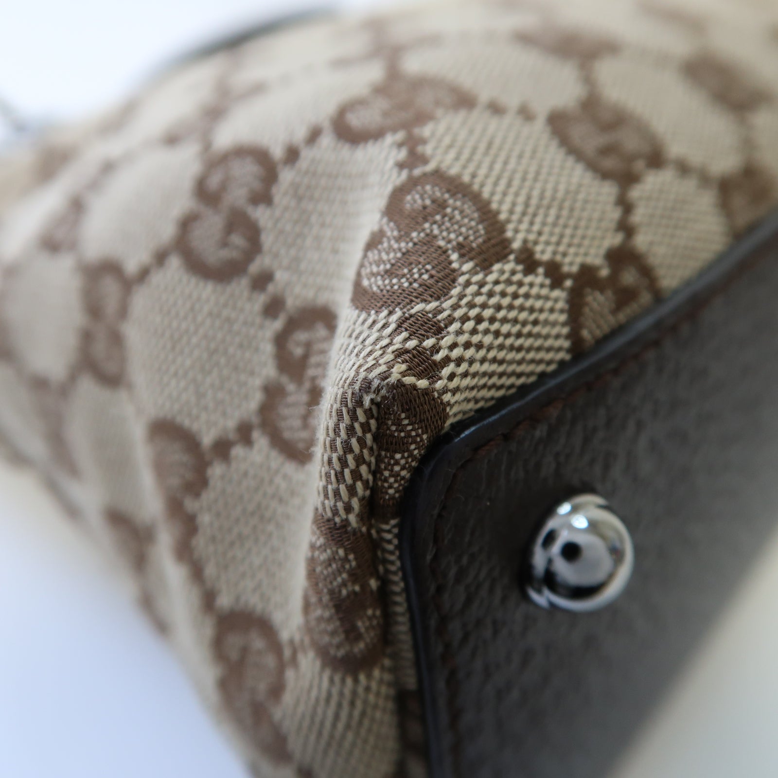 GUCCI GG帆布Shoulder Bag銀扣肩背袋啡色