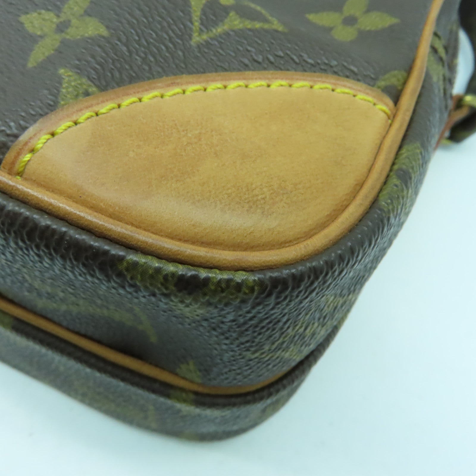 LOUIS VUITTON Monogram Amazon金扣肩背袋啡色