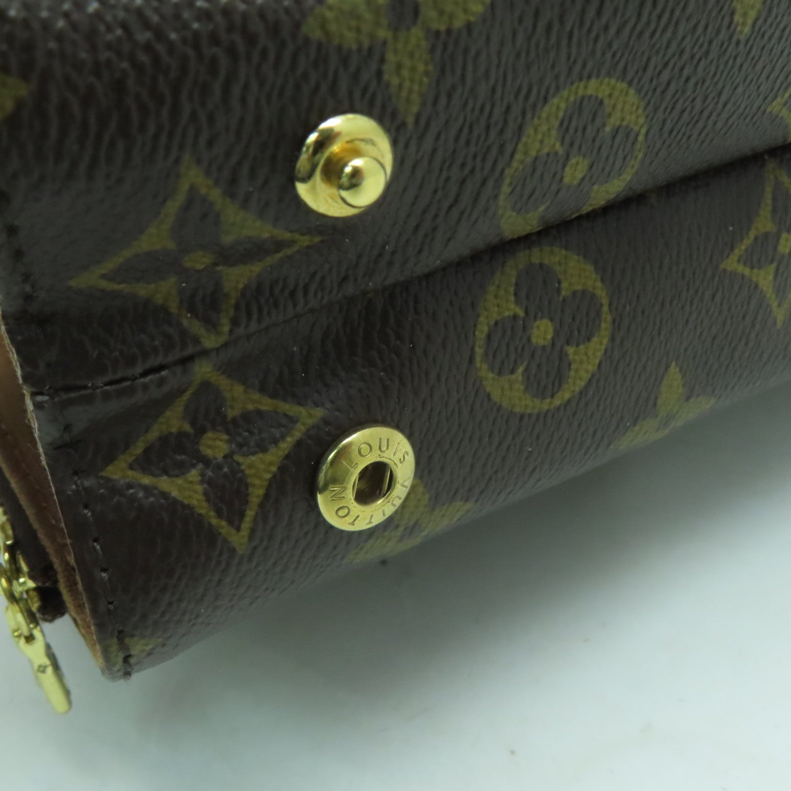 LOUIS VUITTON Monogram Beaubourg金扣手挽袋啡色