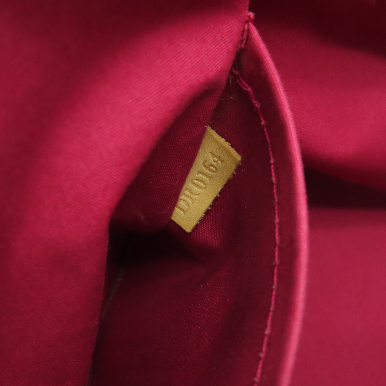 LOUIS VUITTON 【激減優惠】Vernis Montana金扣手挽袋粉紅色