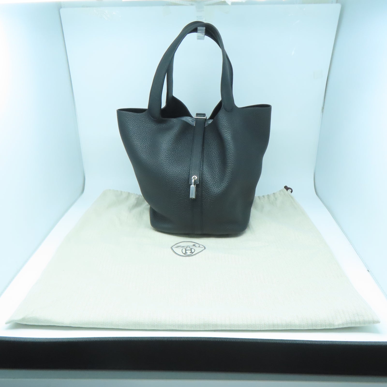 HERMES Taurillon Clemence皮革Picotin GM銀扣手挽袋黑色