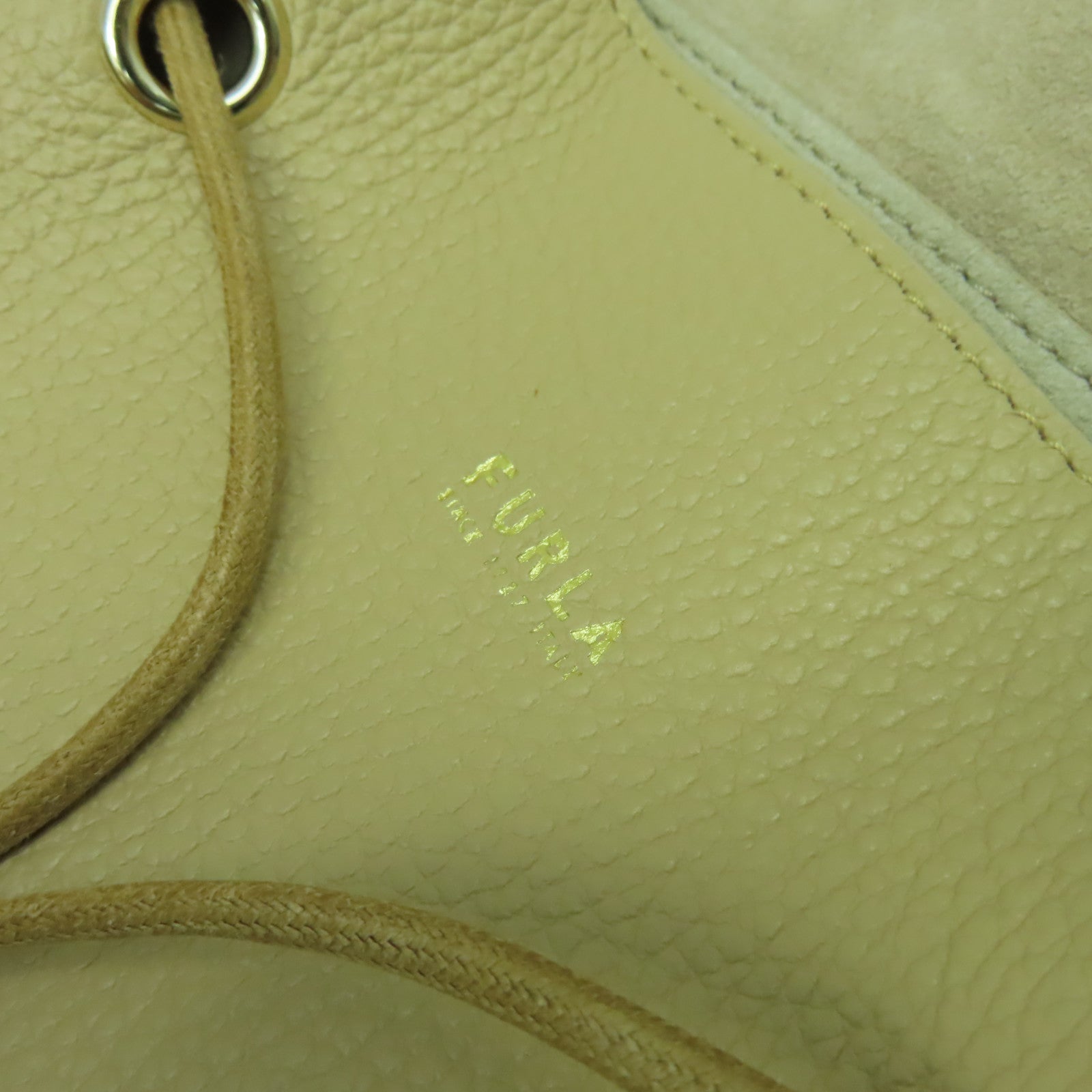 Furla 牛皮皮革Backpack金扣背包米色