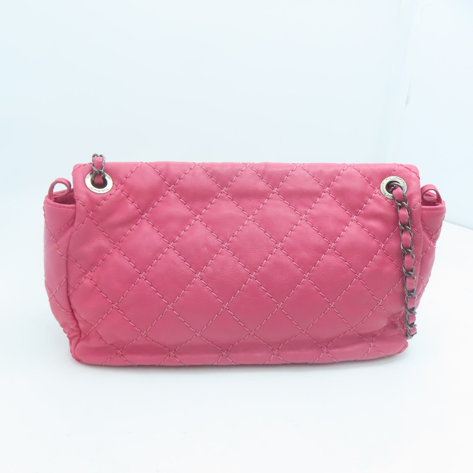 CHANEL rhombic cowhide leather Chain Shoulder silver buckle shoulder bag pink