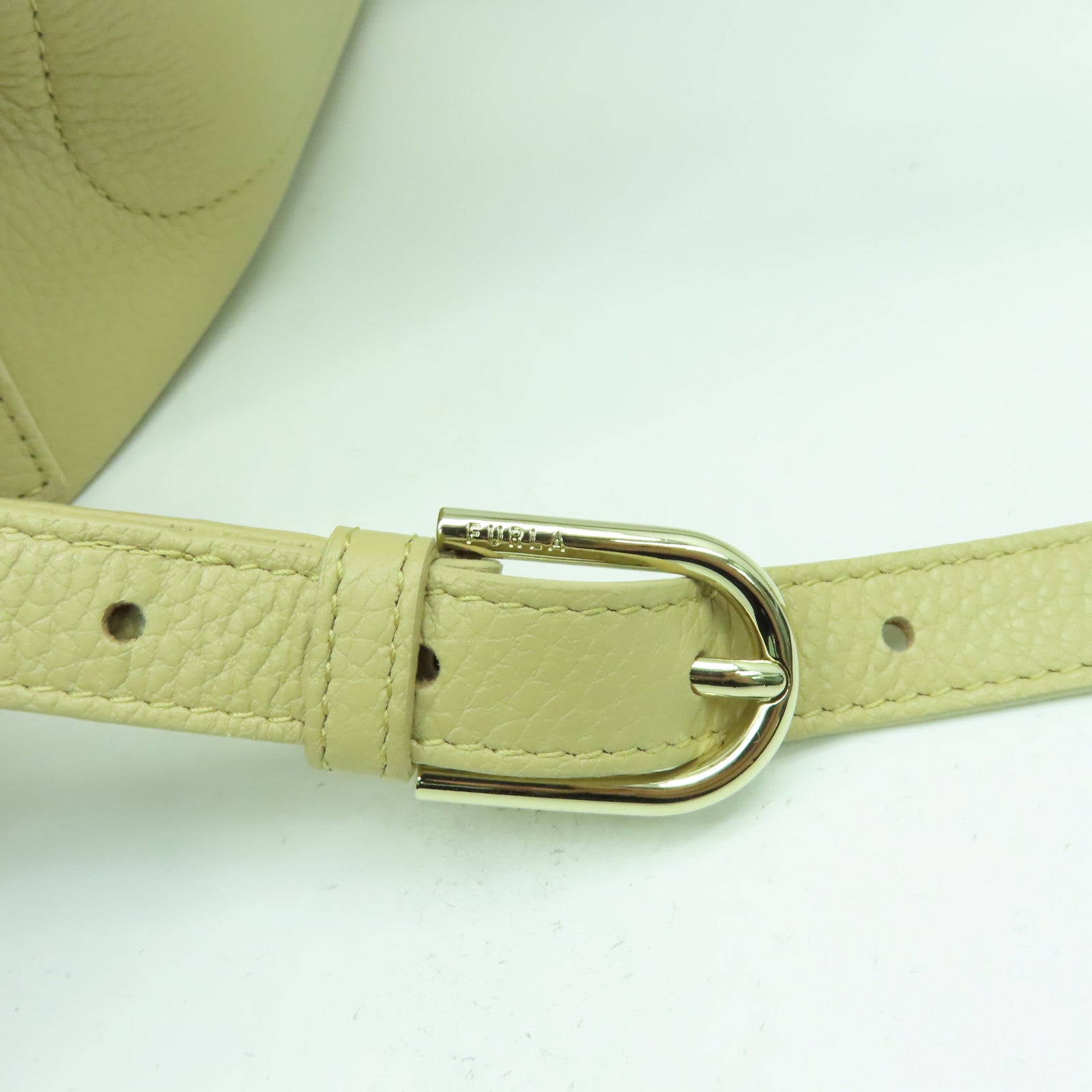 Furla 牛皮皮革Backpack金扣背包米色