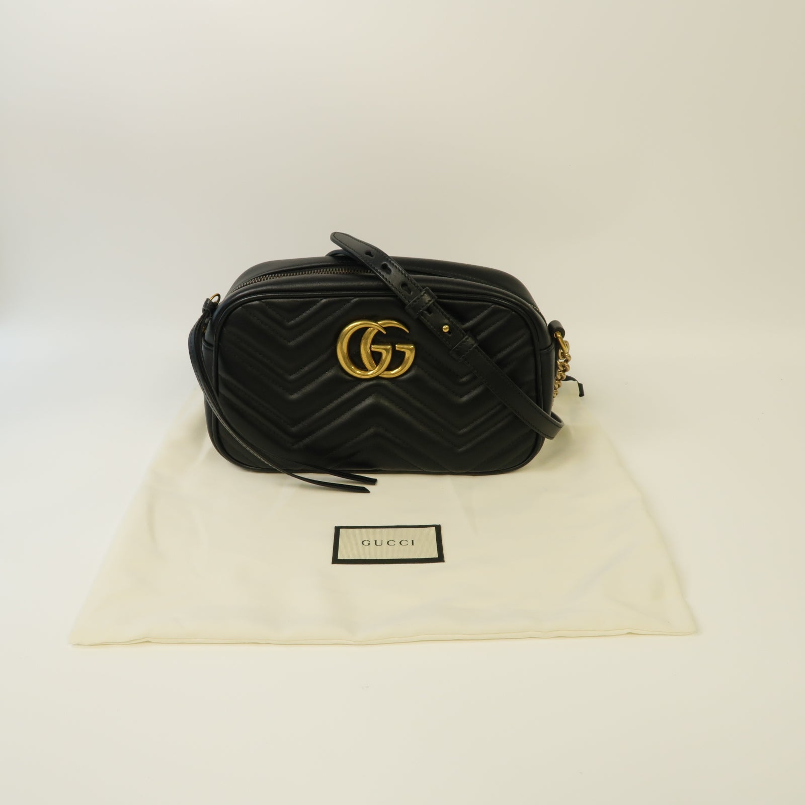 GUCCI 皮革GG Marmont金扣鏈帶肩背袋黑色