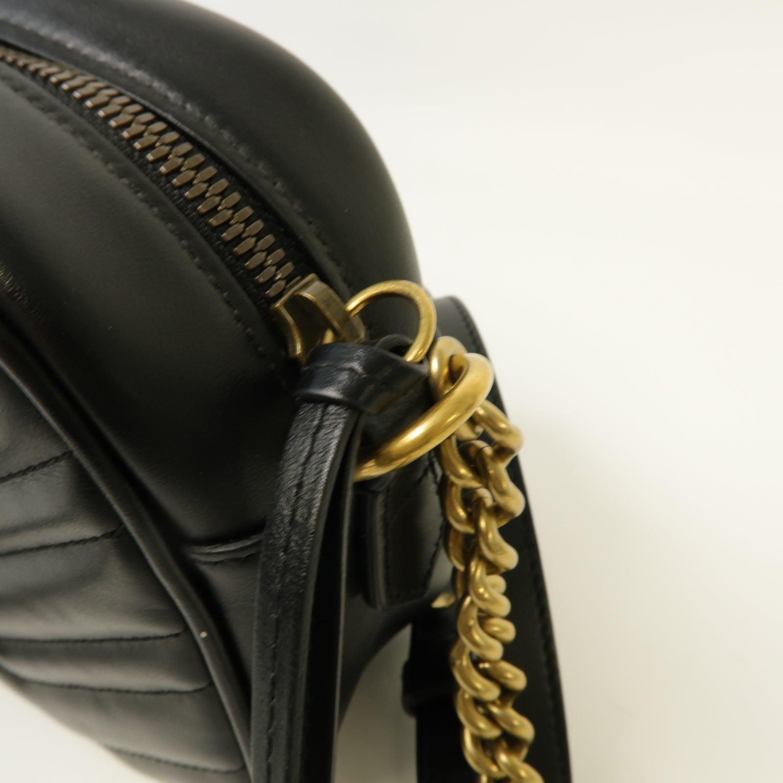 GUCCI 皮革GG Marmont金扣鏈帶肩背袋黑色