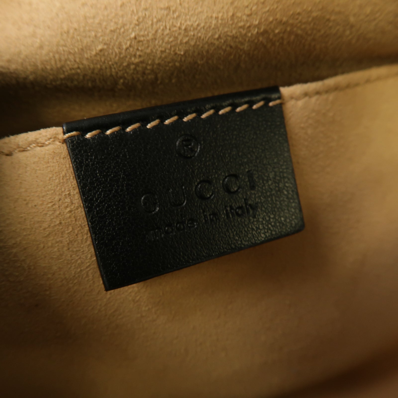 GUCCI 皮革GG Marmont金扣鏈帶肩背袋黑色