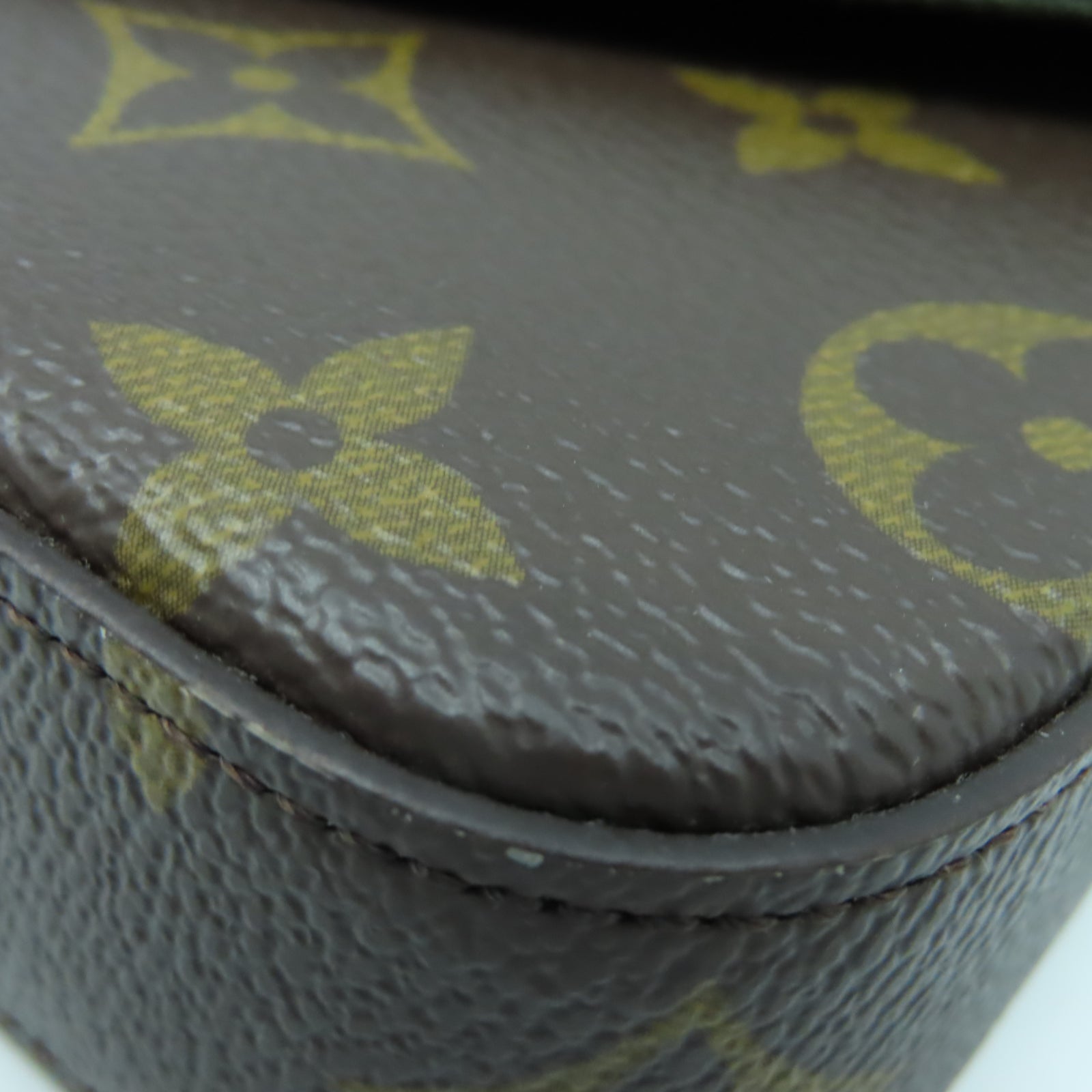 LOUIS VUITTON Monogram Felicie Strap & Go金扣肩背袋啡色