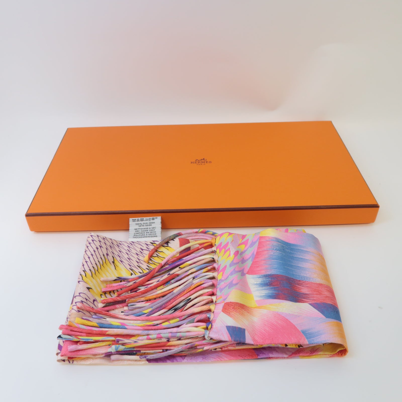 HERMES 絲質Marble Silk Fringed Muffler絲巾粉紅色