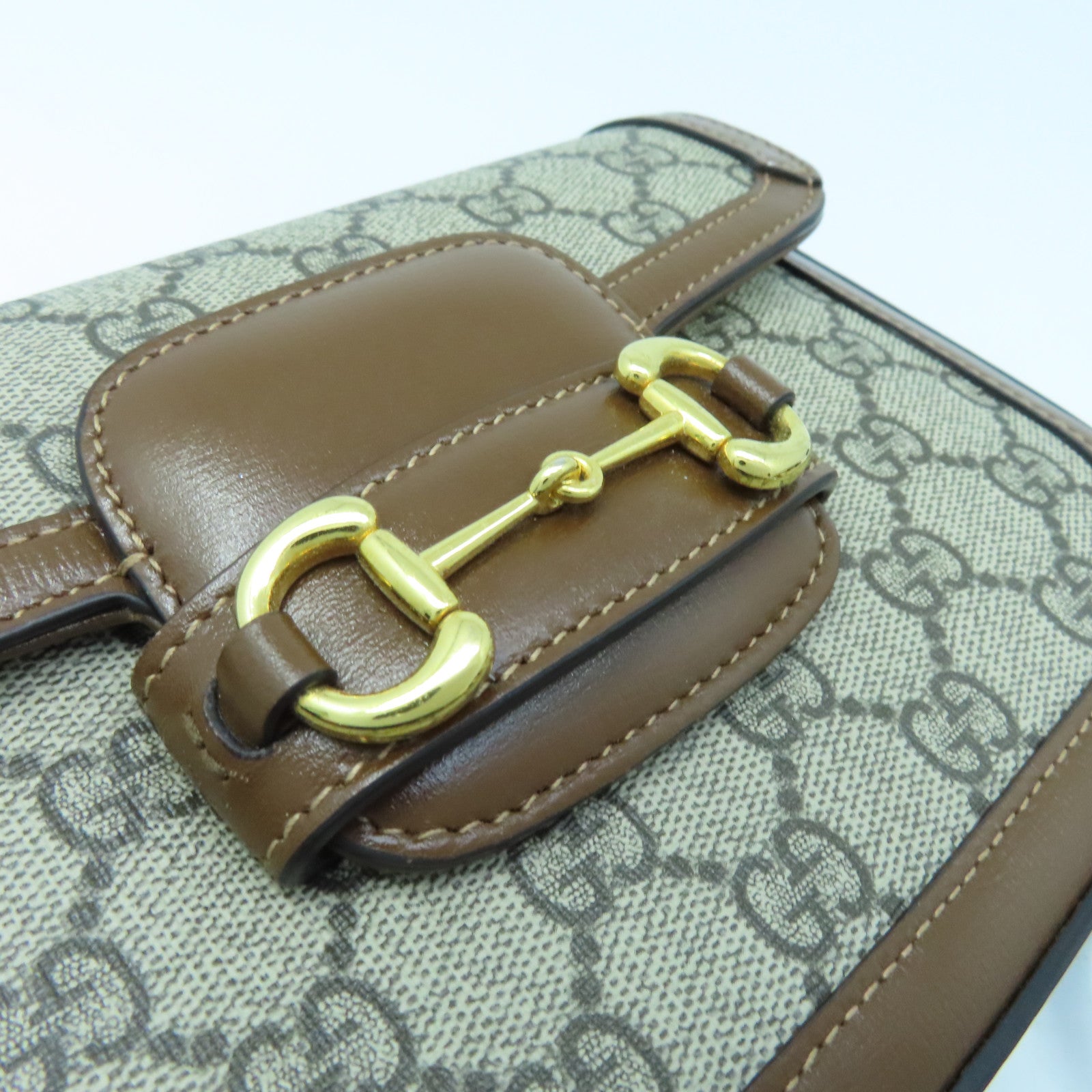 GUCCI 塗層皮革1955 Horsebit Mini金扣肩背袋啡色