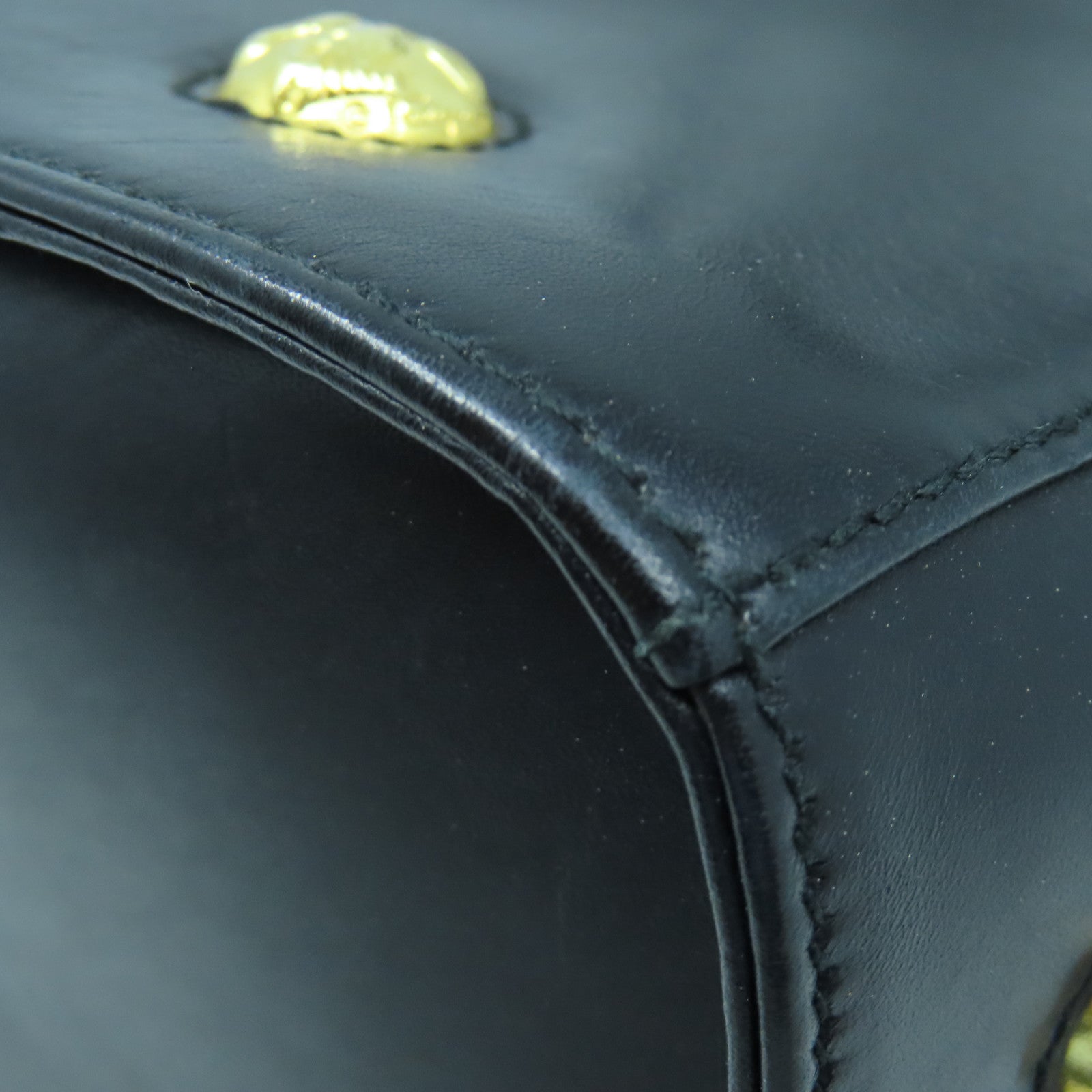 Salvatore Ferragamo Leather Shoulder Bag Gold Buckle Black
