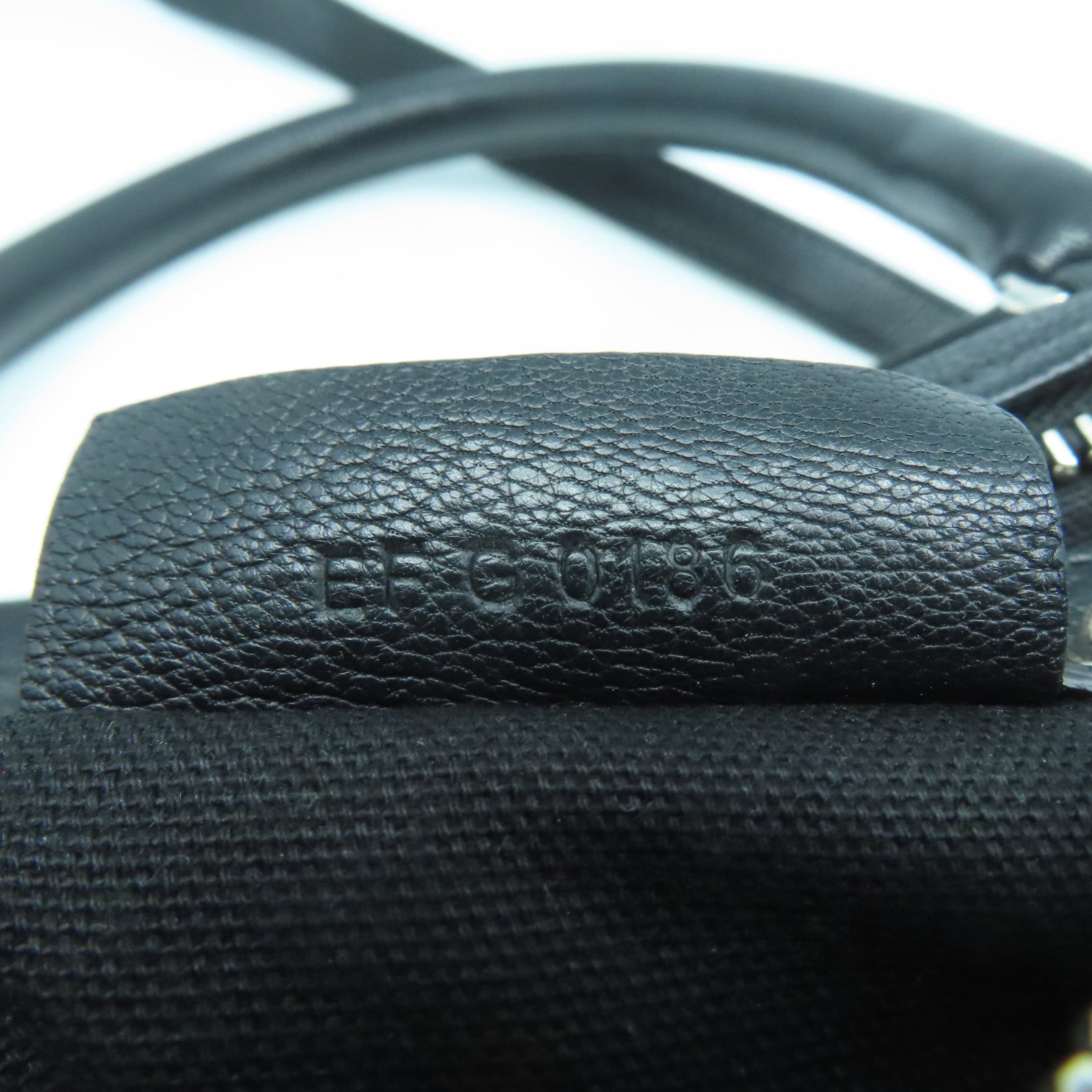 GIVENCHY 牛皮皮革Pandora Small Bag銀扣手挽肩背兩用袋黑色