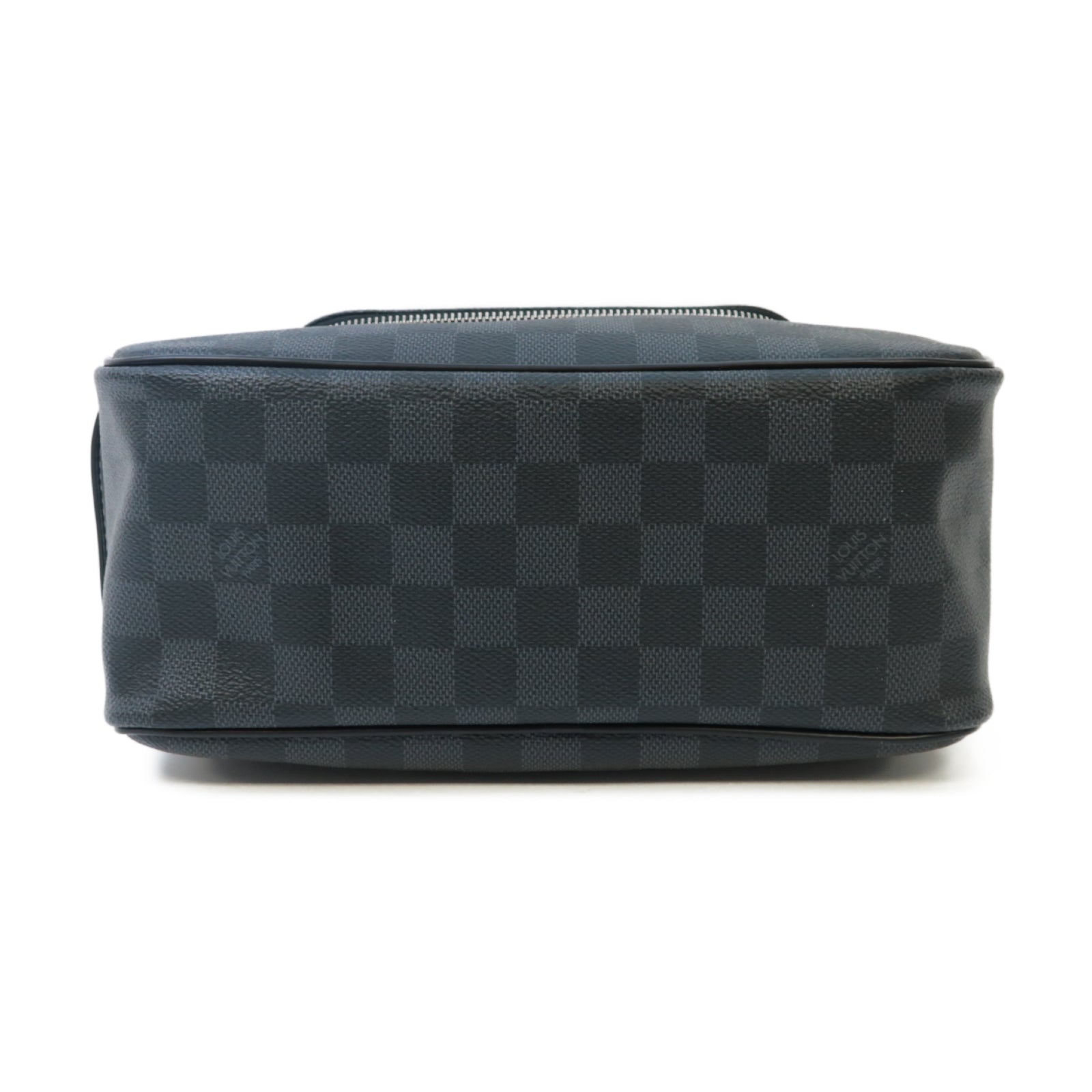 LOUIS VUITTON Damier Graphite Toiletry Pouch Clutch Bag銀扣手拿包黑色