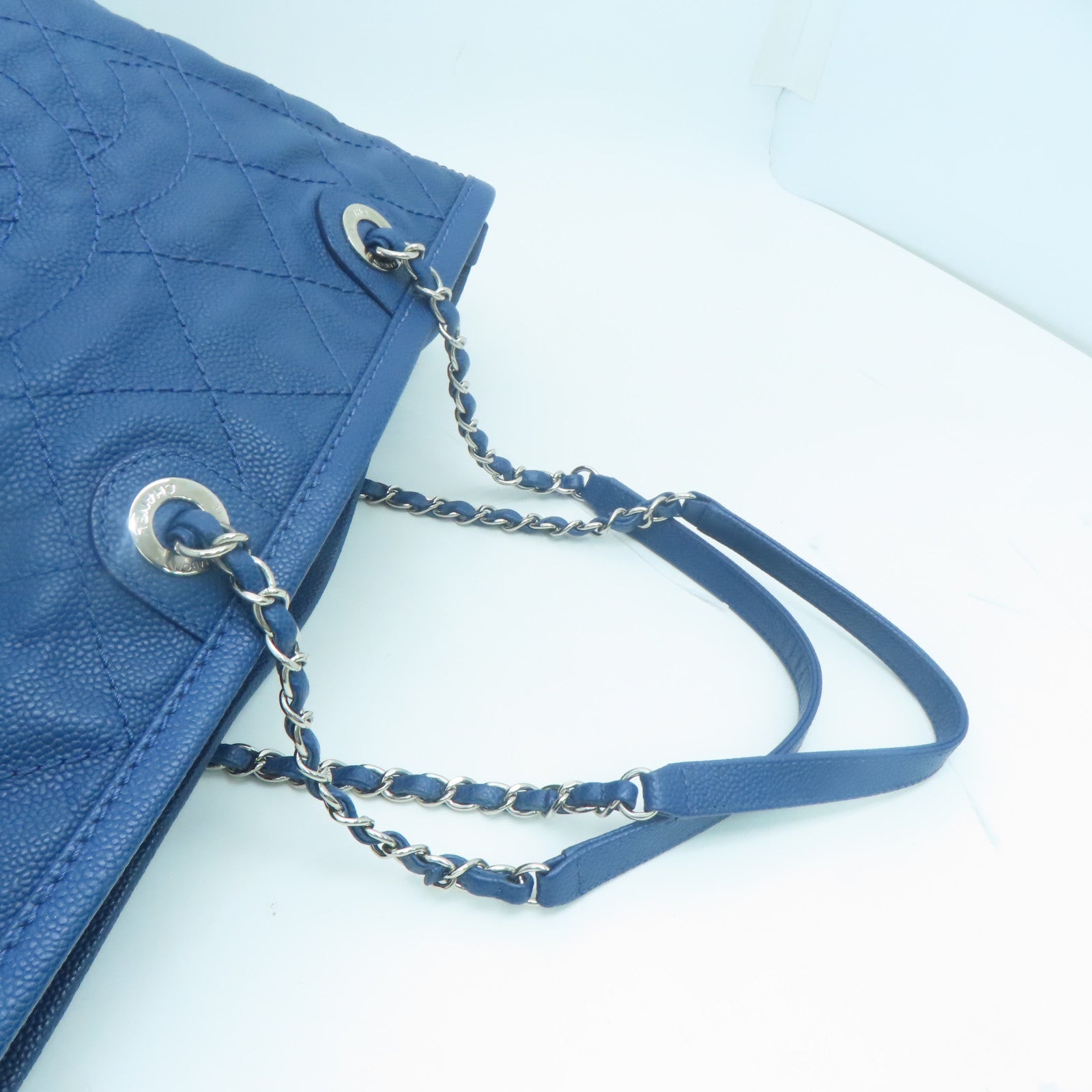 CHANEL 【激減優惠】菱格Caviar皮革Chain Shoulder銀扣鏈帶肩背袋藍色