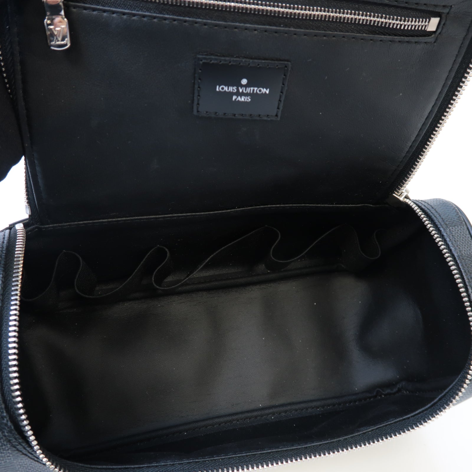 LOUIS VUITTON Damier Graphite Toiletry Pouch Clutch Bag銀扣手拿包黑色